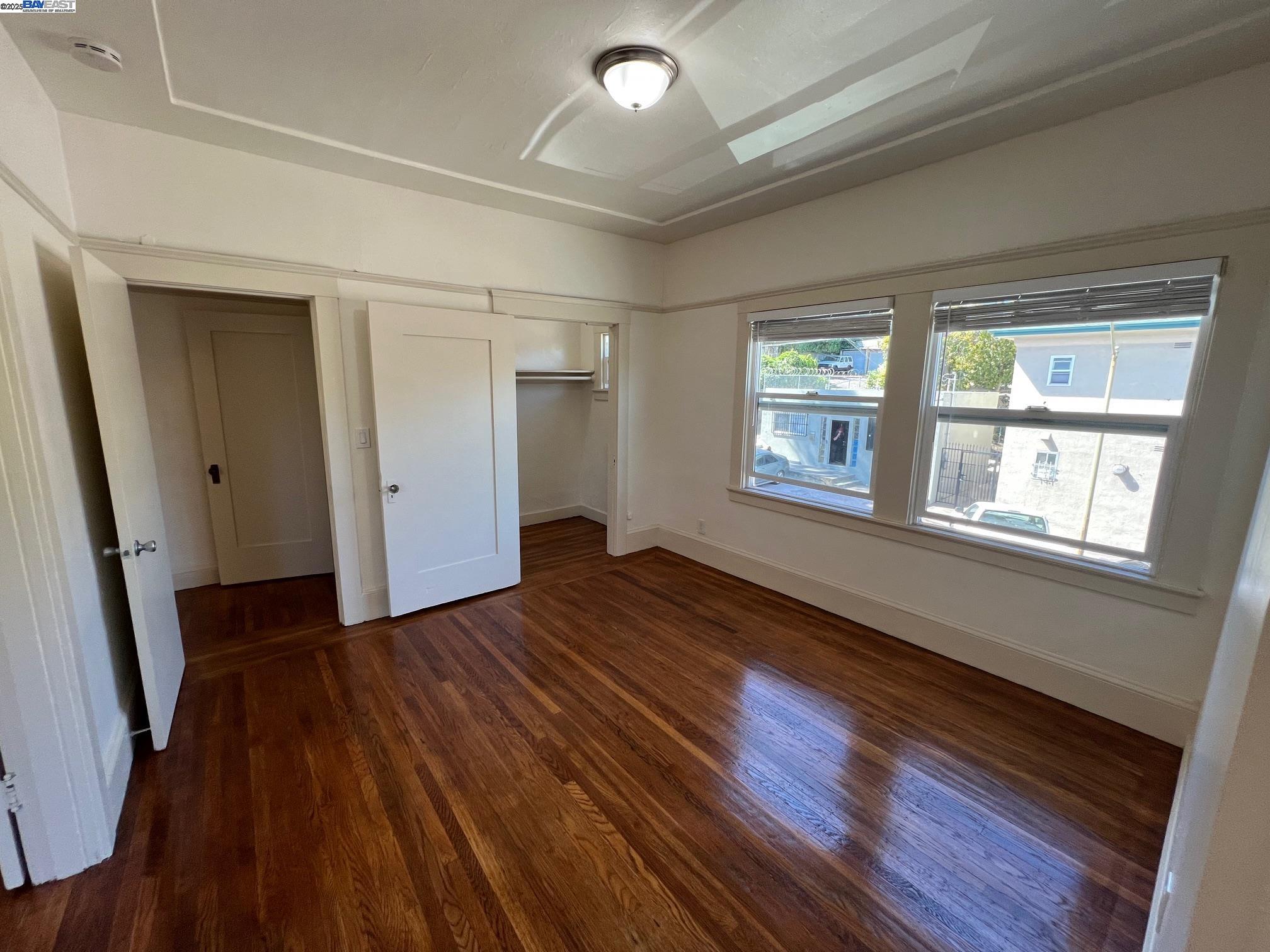 Detail Gallery Image 4 of 20 For Park Blvd #1,  Oakland,  CA 94606 - 1 Beds | 1 Baths