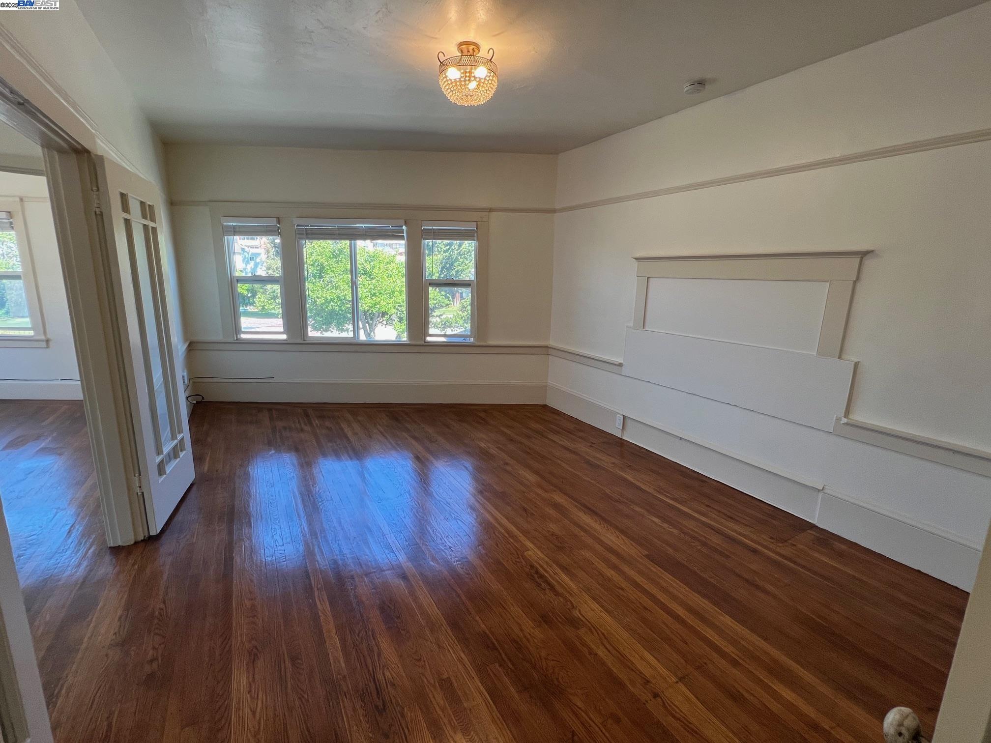 Detail Gallery Image 6 of 20 For Park Blvd #1,  Oakland,  CA 94606 - 1 Beds | 1 Baths