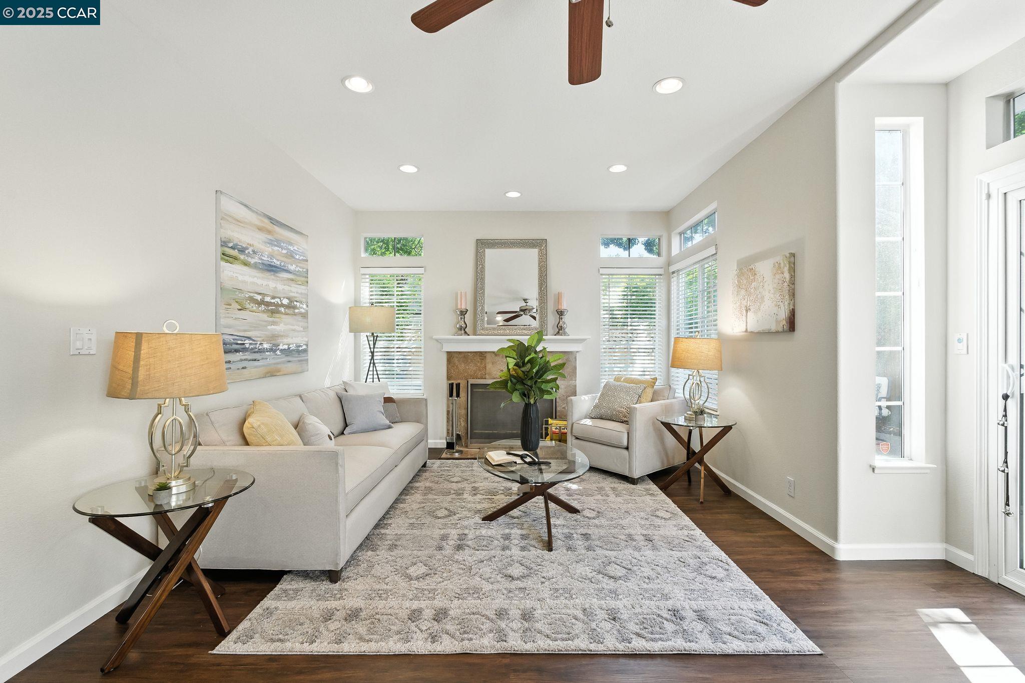 Detail Gallery Image 2 of 32 For 89 Amberfield Ln, Danville,  CA 94506 - 3 Beds | 2/1 Baths