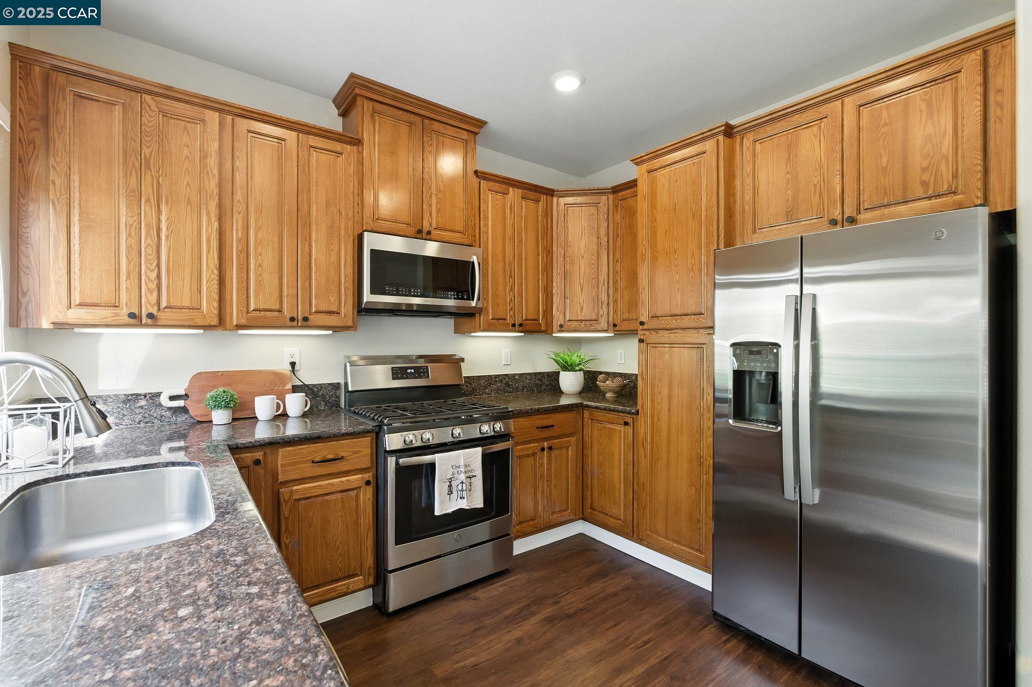 Detail Gallery Image 28 of 32 For 89 Amberfield Ln, Danville,  CA 94506 - 3 Beds | 2/1 Baths