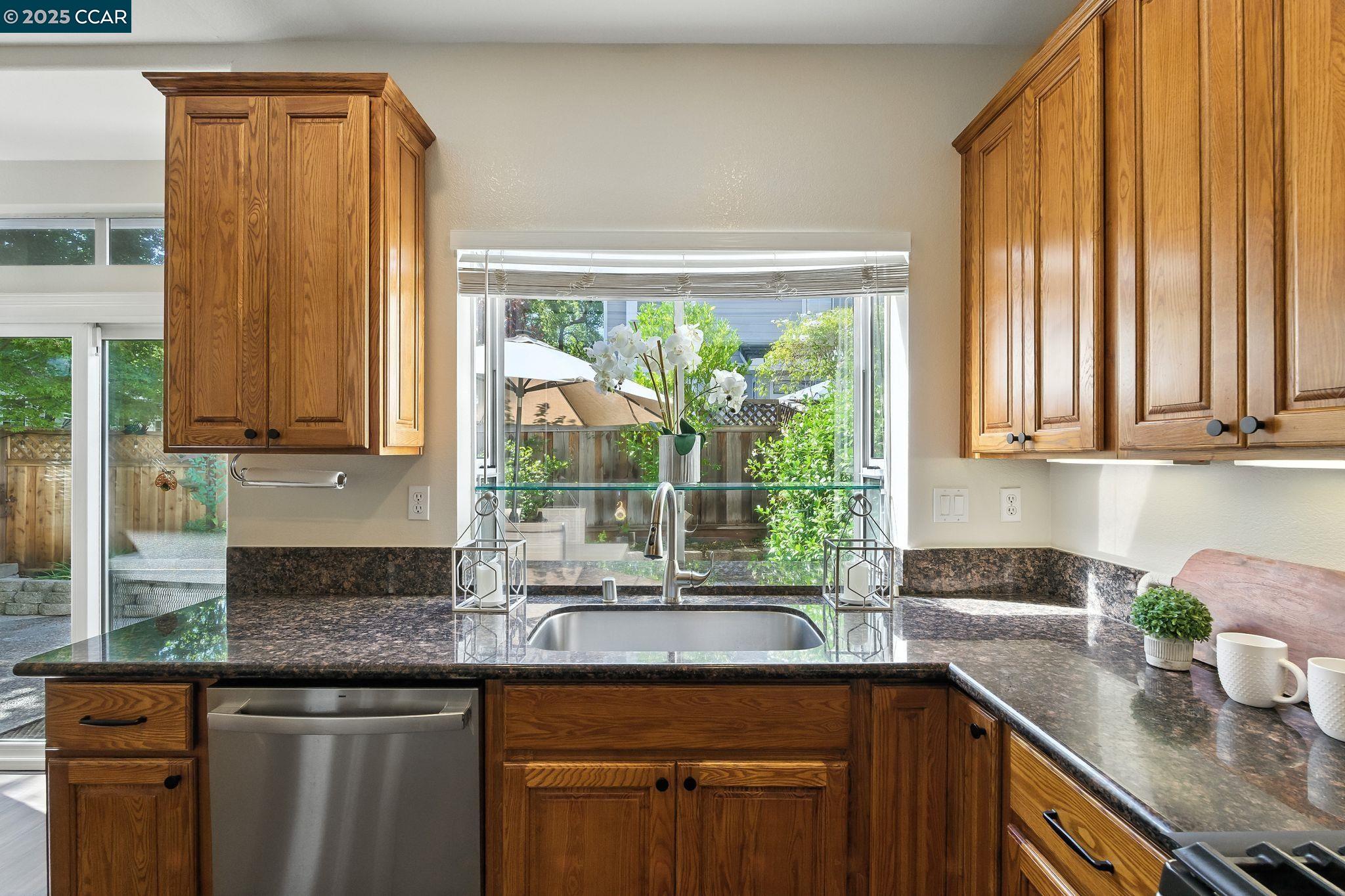 Detail Gallery Image 29 of 32 For 89 Amberfield Ln, Danville,  CA 94506 - 3 Beds | 2/1 Baths