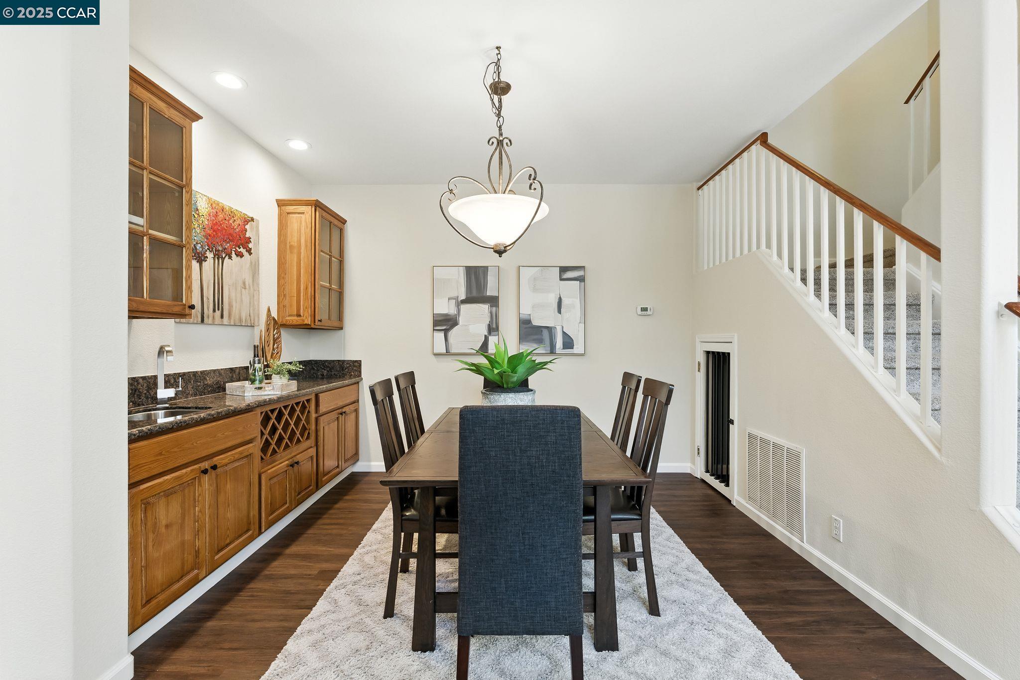 Detail Gallery Image 4 of 32 For 89 Amberfield Ln, Danville,  CA 94506 - 3 Beds | 2/1 Baths