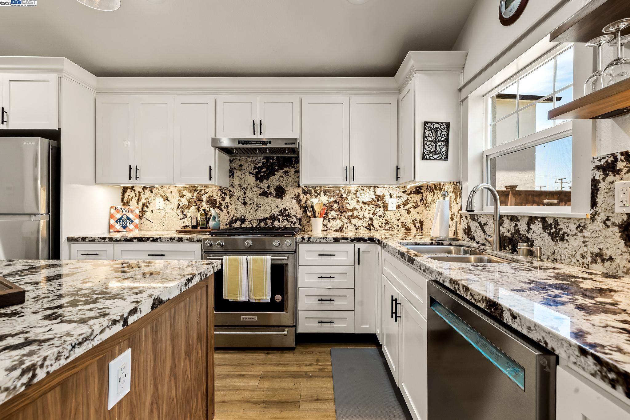 Detail Gallery Image 22 of 48 For 2141 Pomona, Martinez,  CA 94553 - 3 Beds | 2 Baths
