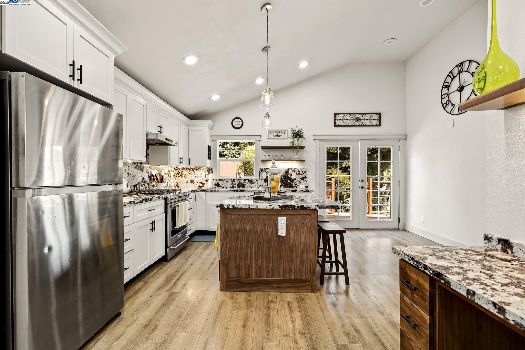 Detail Gallery Image 23 of 48 For 2141 Pomona, Martinez,  CA 94553 - 3 Beds | 2 Baths