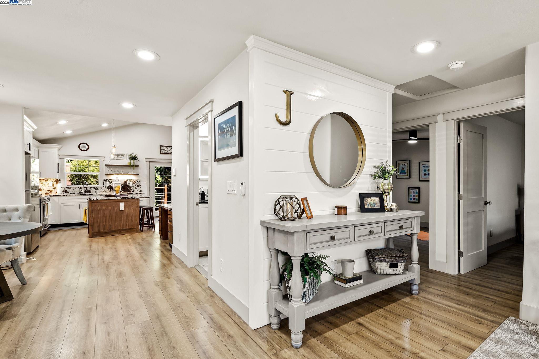 Detail Gallery Image 7 of 48 For 2141 Pomona, Martinez,  CA 94553 - 3 Beds | 2 Baths