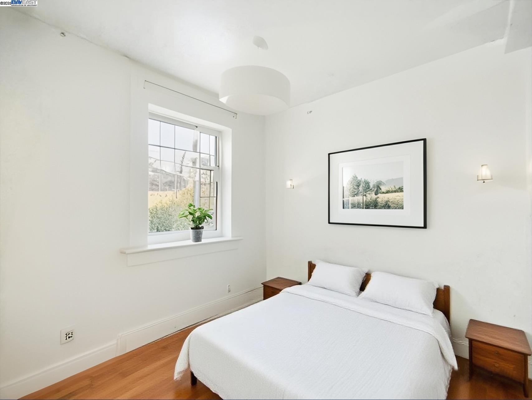 Detail Gallery Image 9 of 37 For 3229 Star Ave, Oakland,  CA 94619 - 1 Beds | 1 Baths