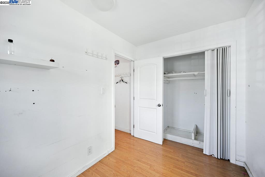 Detail Gallery Image 10 of 37 For 3229 Star Ave, Oakland,  CA 94619 - 1 Beds | 1 Baths