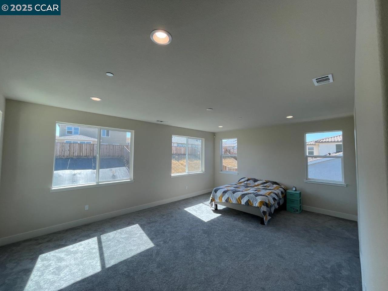 Detail Gallery Image 16 of 17 For 5541 Promontory Way, Antioch,  CA 94531 - 5 Beds | 4 Baths