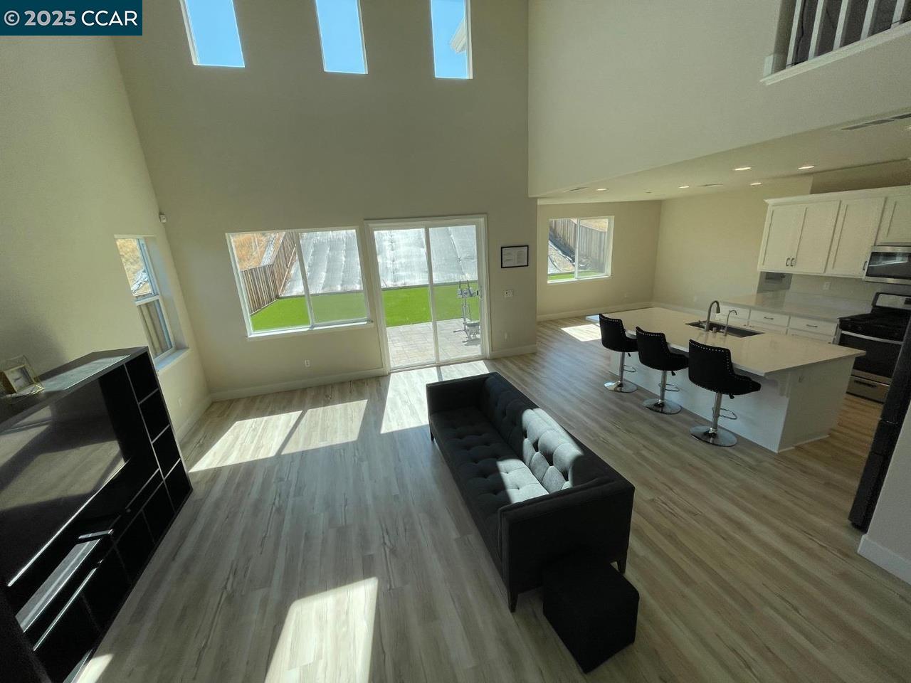 Detail Gallery Image 9 of 17 For 5541 Promontory Way, Antioch,  CA 94531 - 5 Beds | 4 Baths