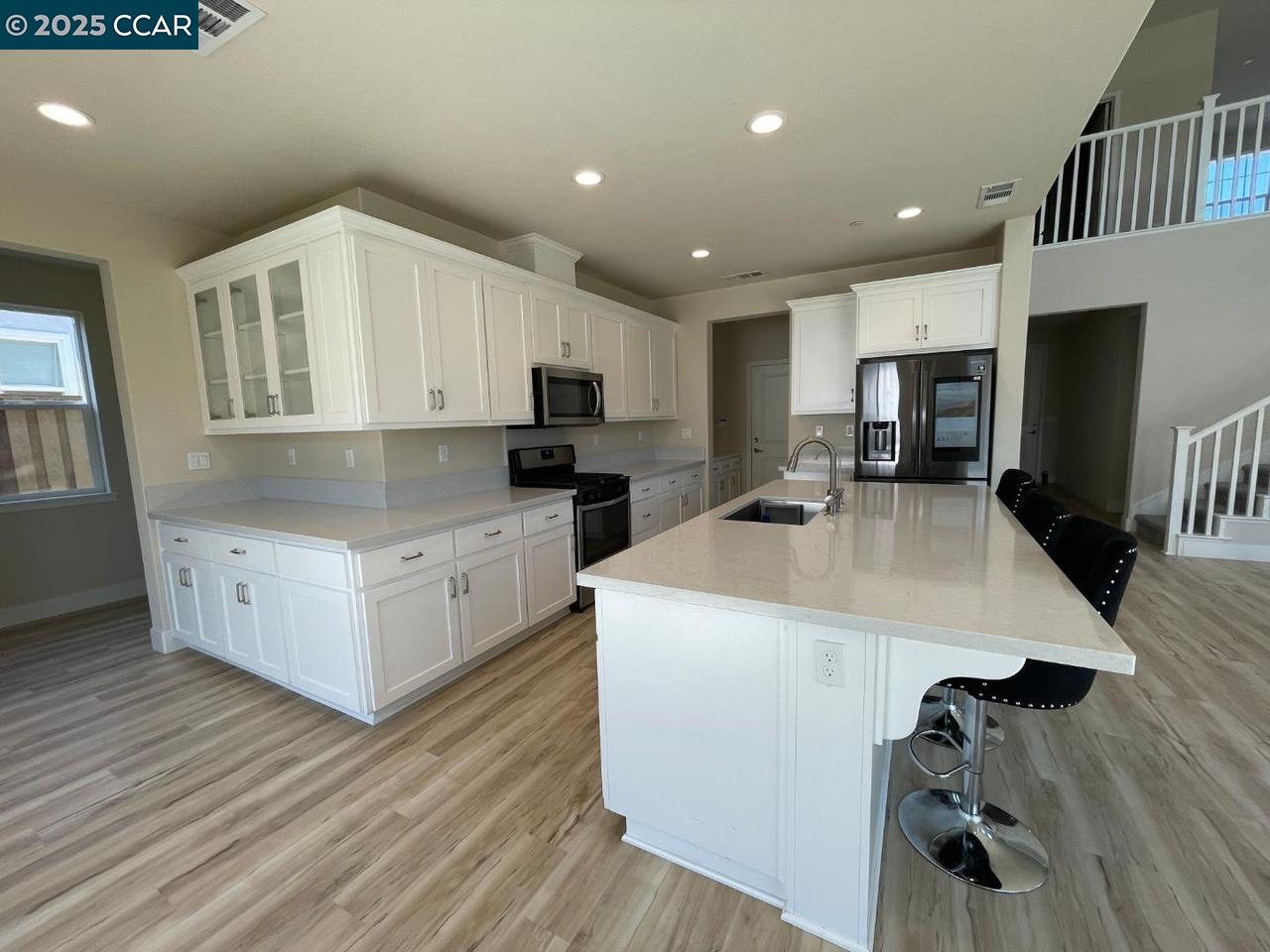 Detail Gallery Image 10 of 17 For 5541 Promontory Way, Antioch,  CA 94531 - 5 Beds | 4 Baths