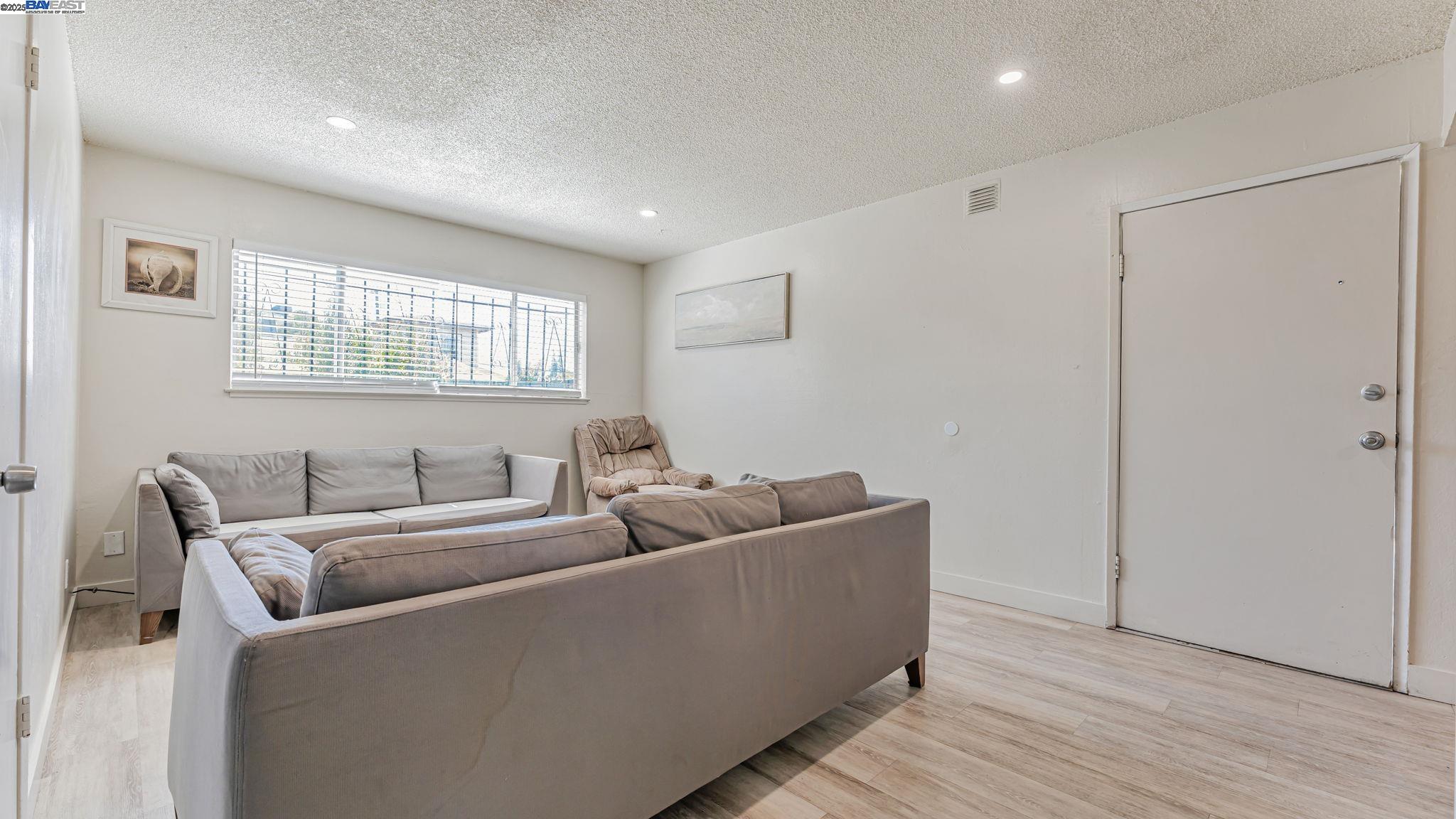 Detail Gallery Image 20 of 50 For 1250 95th Ave, Oakland,  CA 94603 - – Beds | – Baths
