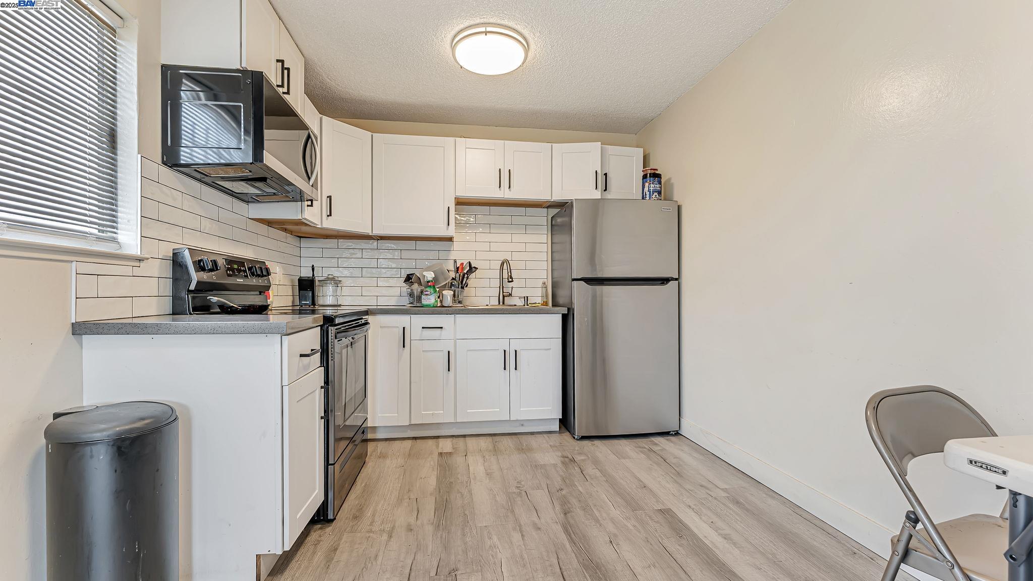 Detail Gallery Image 8 of 50 For 1250 95th Ave, Oakland,  CA 94603 - – Beds | – Baths