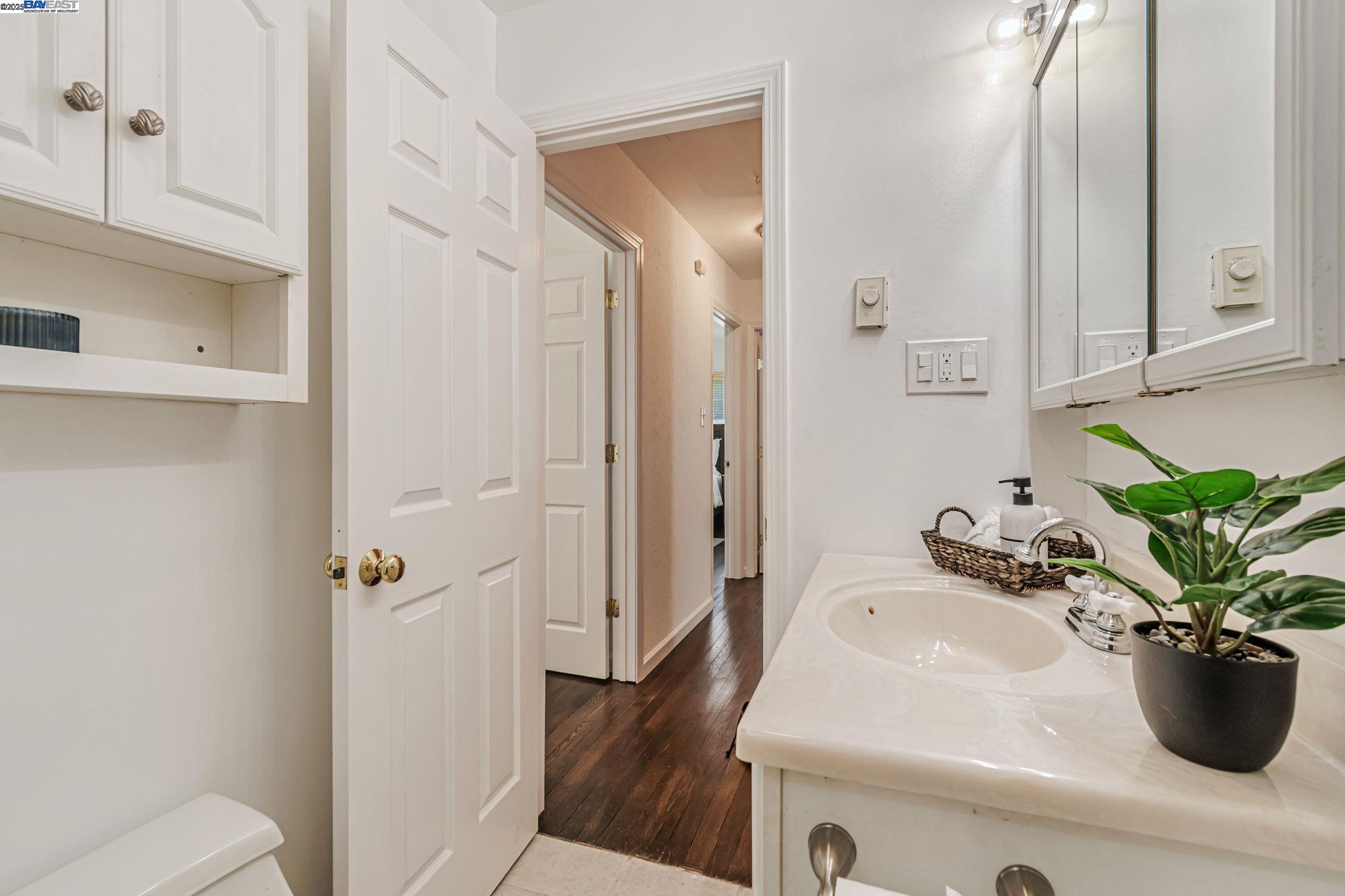 Detail Gallery Image 25 of 29 For 1456 Timothy, San Leandro,  CA 94577-2326 - 3 Beds | 1 Baths