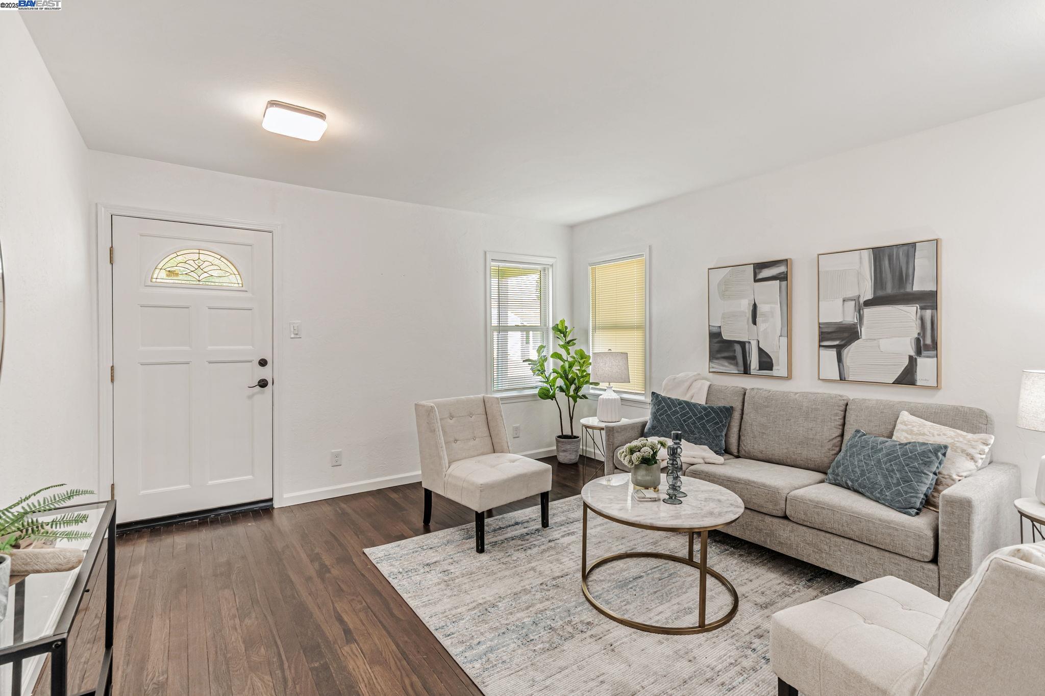 Detail Gallery Image 4 of 29 For 1456 Timothy, San Leandro,  CA 94577-2326 - 3 Beds | 1 Baths