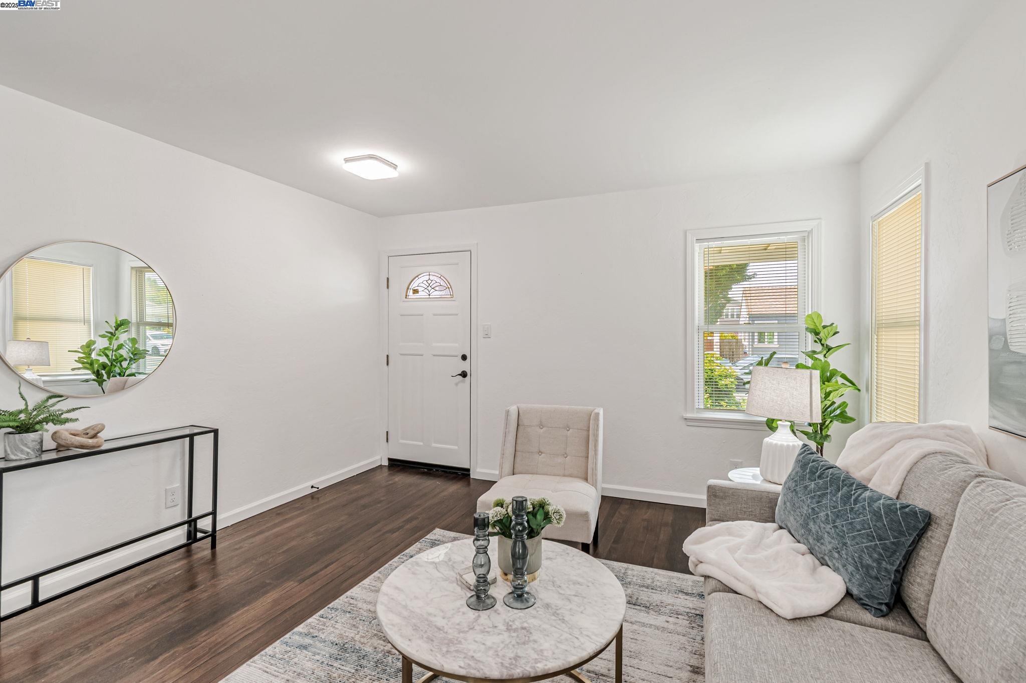 Detail Gallery Image 5 of 29 For 1456 Timothy, San Leandro,  CA 94577-2326 - 3 Beds | 1 Baths