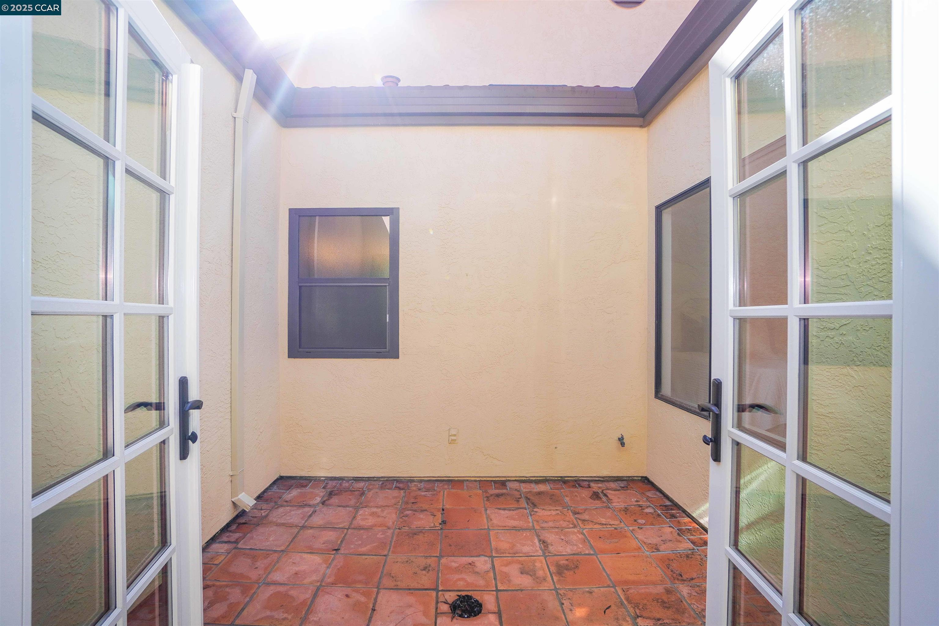 Detail Gallery Image 11 of 26 For 11 Fountain Grove Cir, Napa,  CA 94558 - 2 Beds | 2 Baths