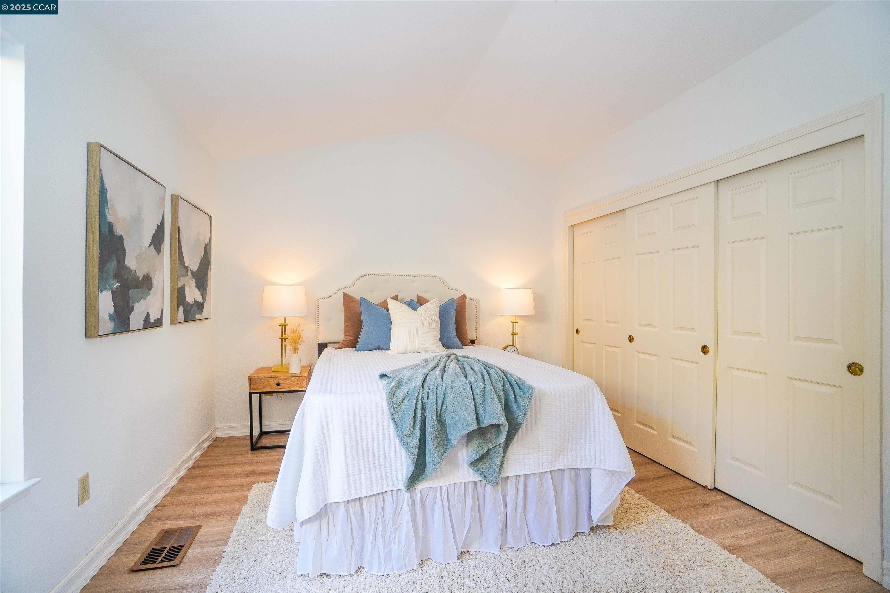 Detail Gallery Image 17 of 26 For 11 Fountain Grove Cir, Napa,  CA 94558 - 2 Beds | 2 Baths