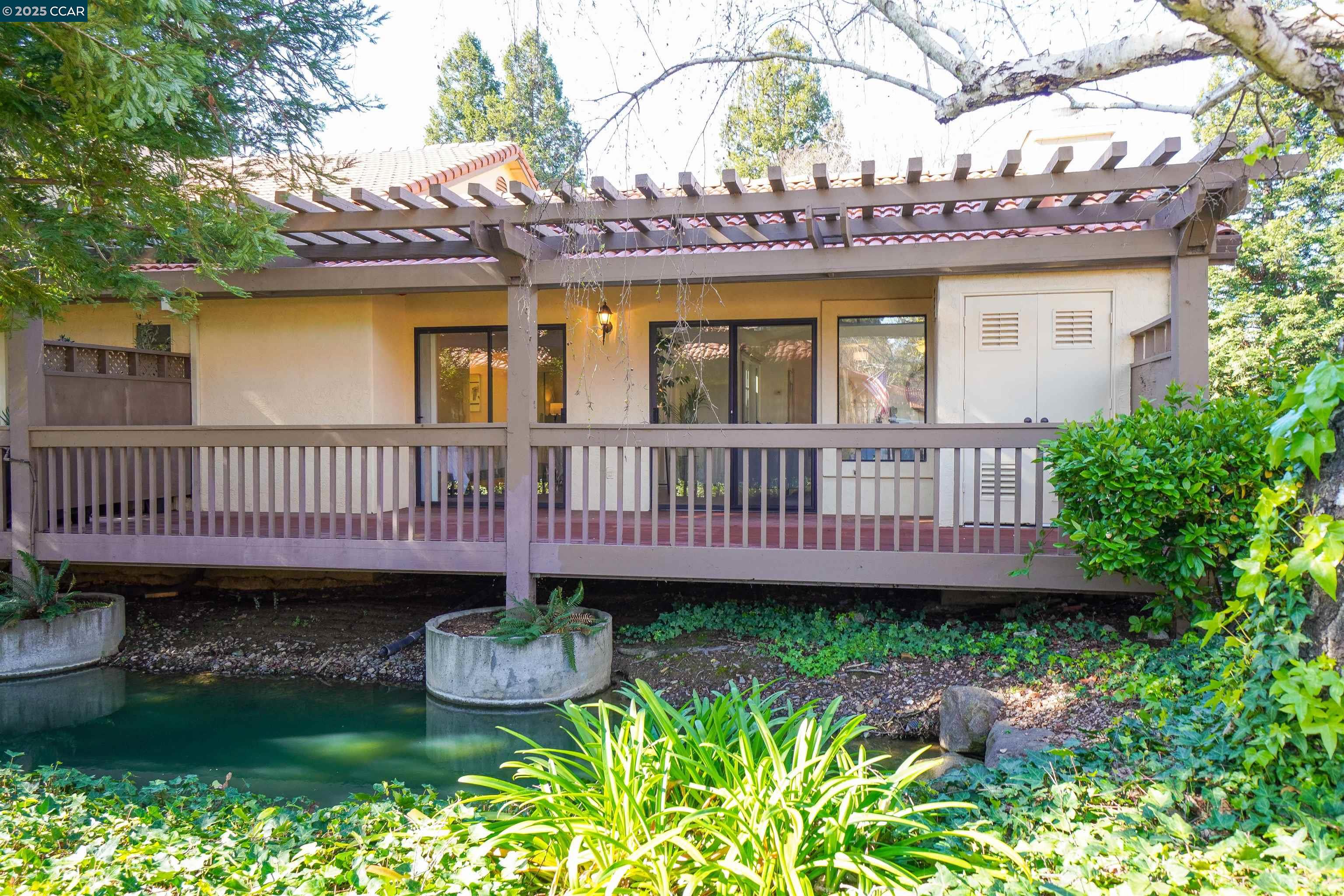 Detail Gallery Image 25 of 26 For 11 Fountain Grove Cir, Napa,  CA 94558 - 2 Beds | 2 Baths