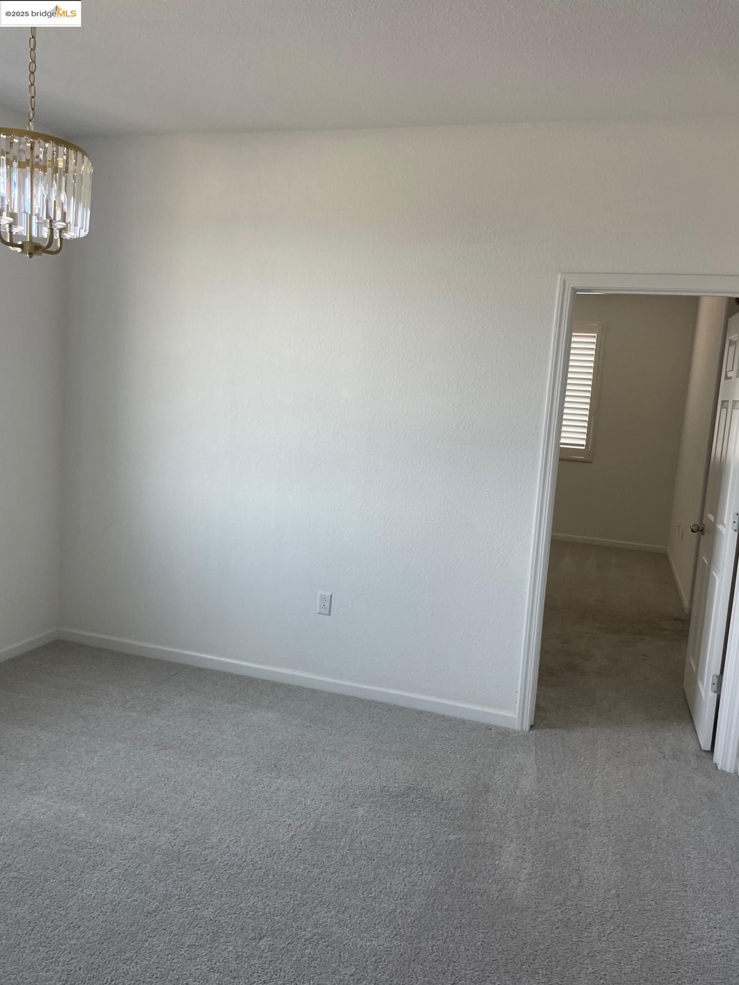 Detail Gallery Image 10 of 16 For 43 Fern Ln, Pittsburg,  CA 94565 - 3 Beds | 2/1 Baths