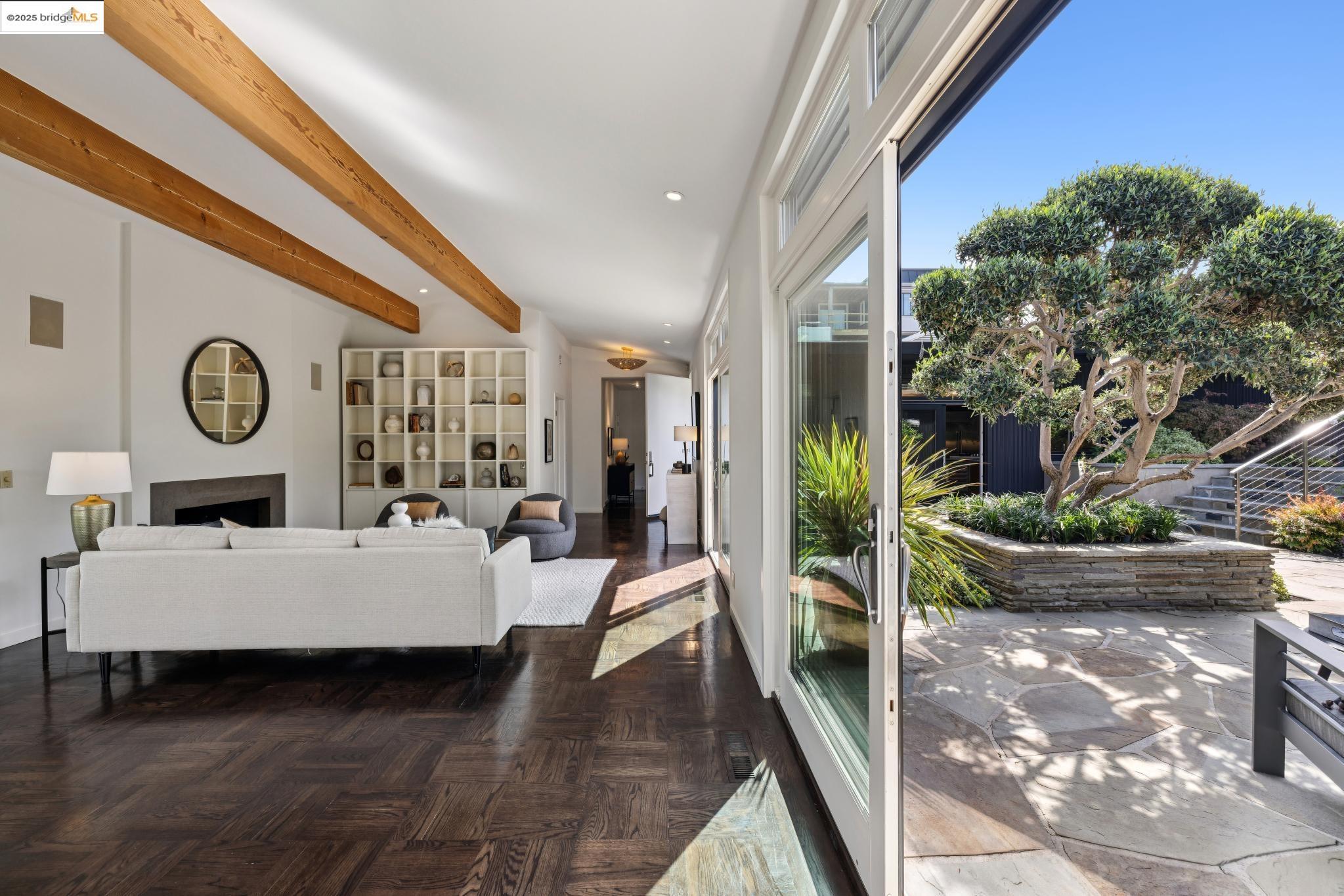 Detail Gallery Image 16 of 59 For 7 Requa Place, Piedmont,  CA 94611 - 4 Beds | 4 Baths