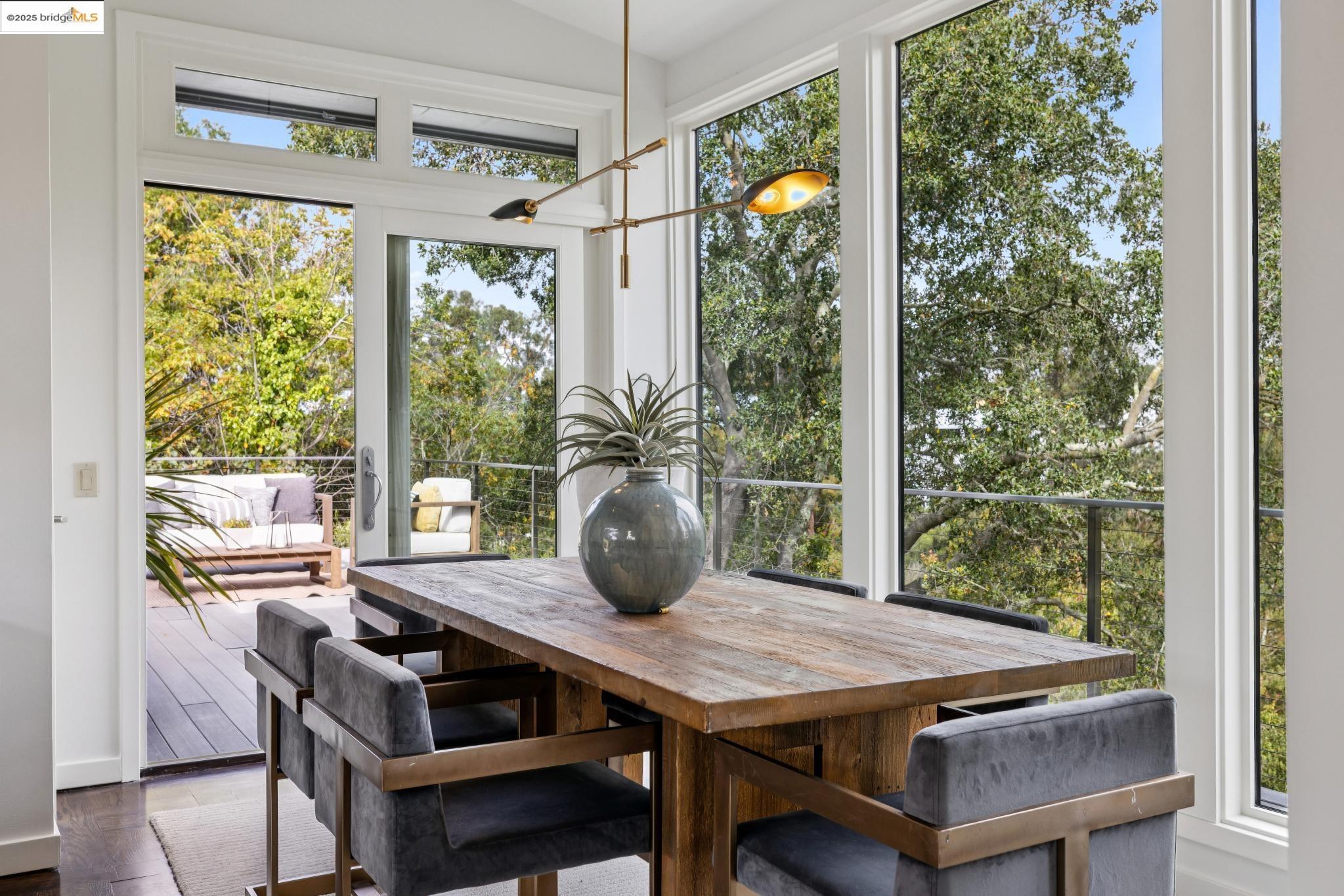 Detail Gallery Image 18 of 59 For 7 Requa Place, Piedmont,  CA 94611 - 4 Beds | 4 Baths