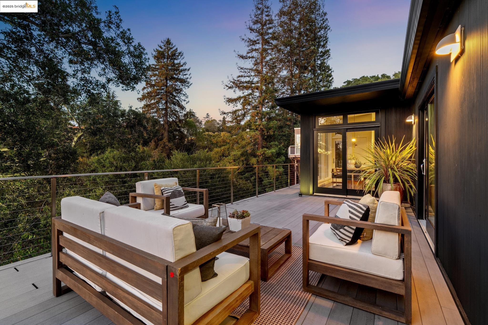 Detail Gallery Image 21 of 59 For 7 Requa Place, Piedmont,  CA 94611 - 4 Beds | 4 Baths