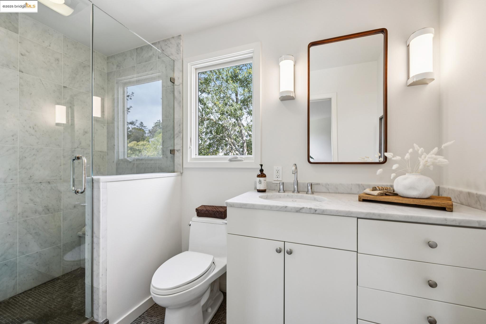 Detail Gallery Image 41 of 59 For 7 Requa Place, Piedmont,  CA 94611 - 4 Beds | 4 Baths