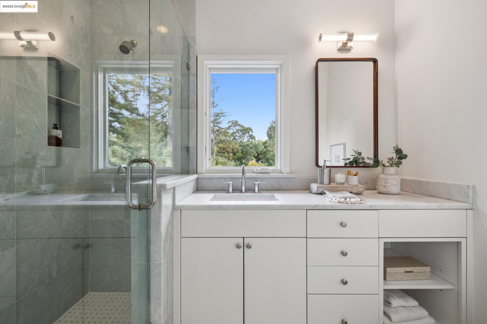 Detail Gallery Image 46 of 59 For 7 Requa Place, Piedmont,  CA 94611 - 4 Beds | 4 Baths