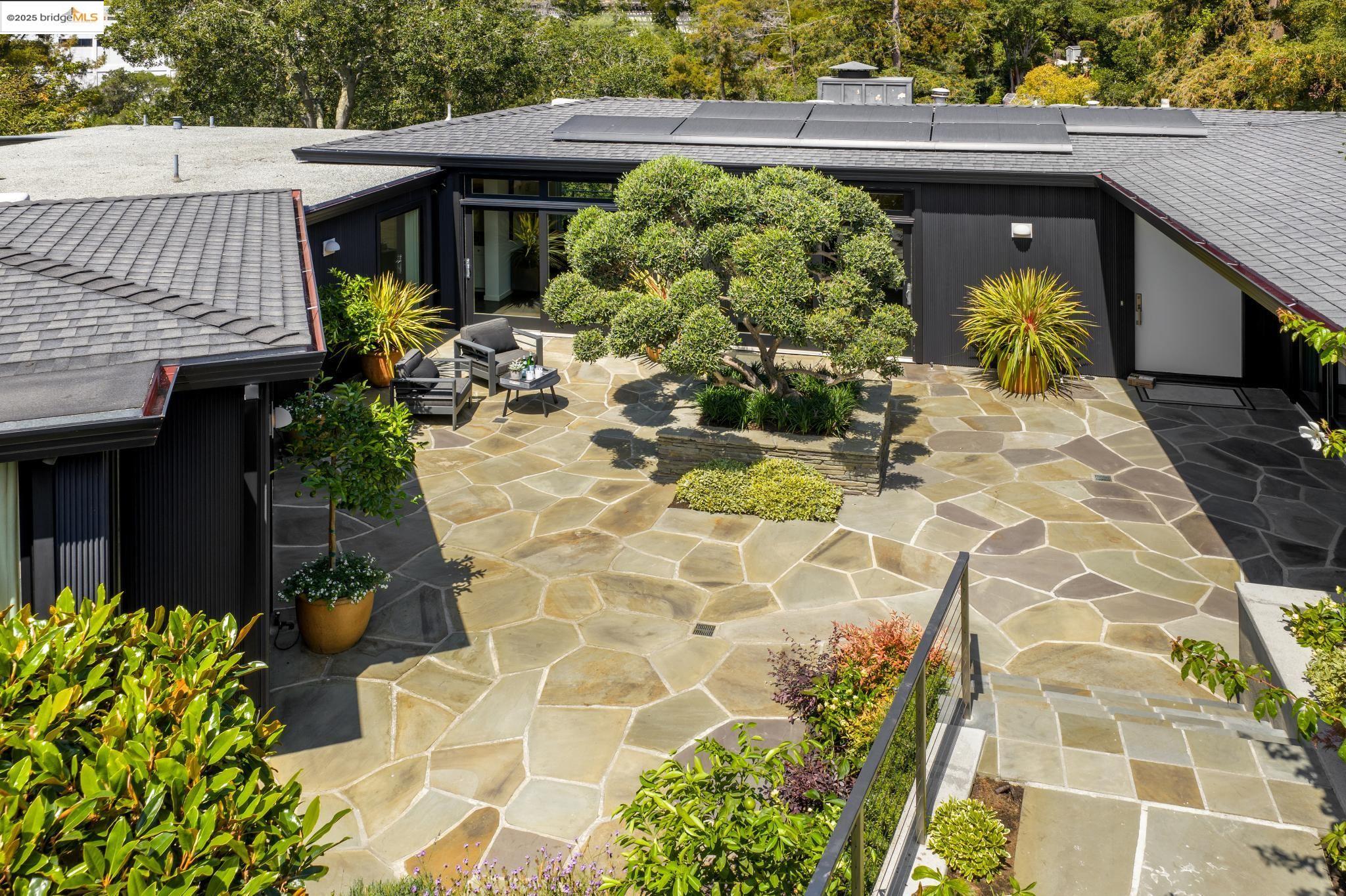 Detail Gallery Image 47 of 59 For 7 Requa Place, Piedmont,  CA 94611 - 4 Beds | 4 Baths