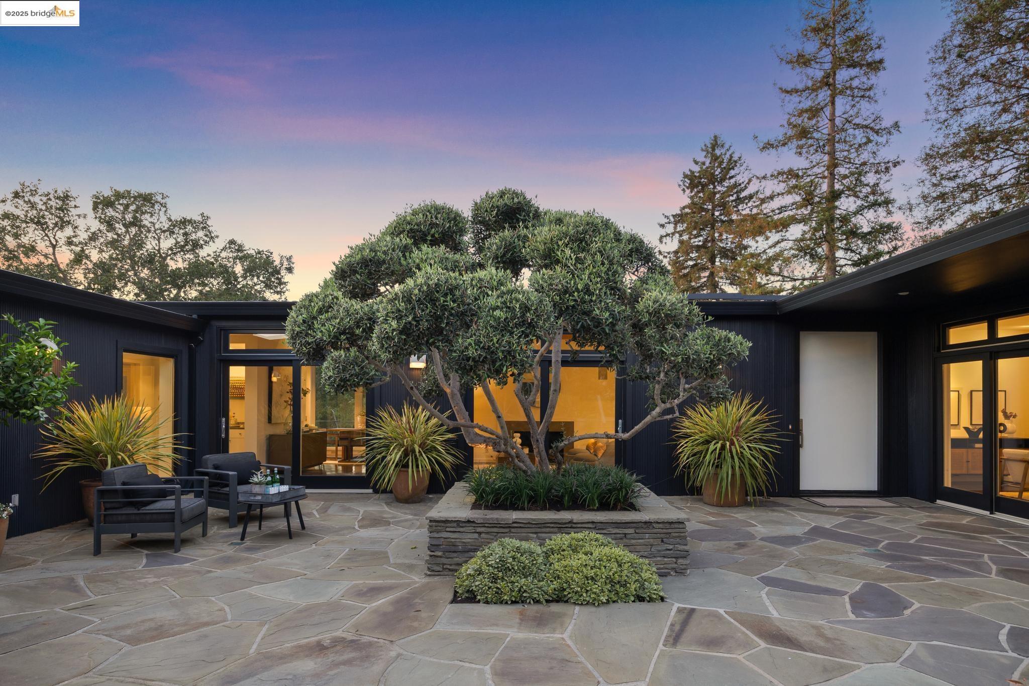 Detail Gallery Image 52 of 59 For 7 Requa Place, Piedmont,  CA 94611 - 4 Beds | 4 Baths
