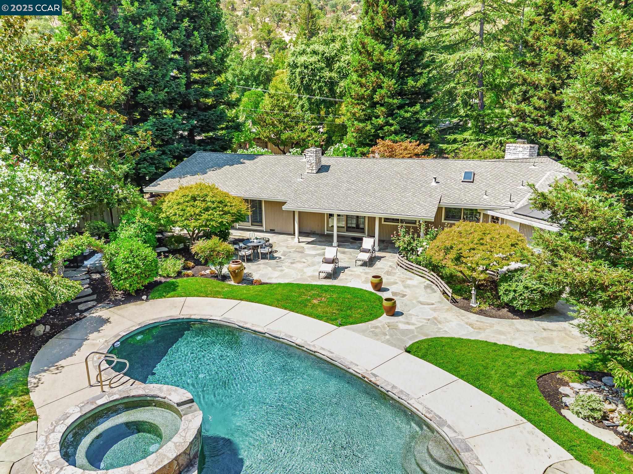 Detail Gallery Image 2 of 25 For 2600 Lunada Ln, Alamo,  CA 94507 - 4 Beds | 2/1 Baths