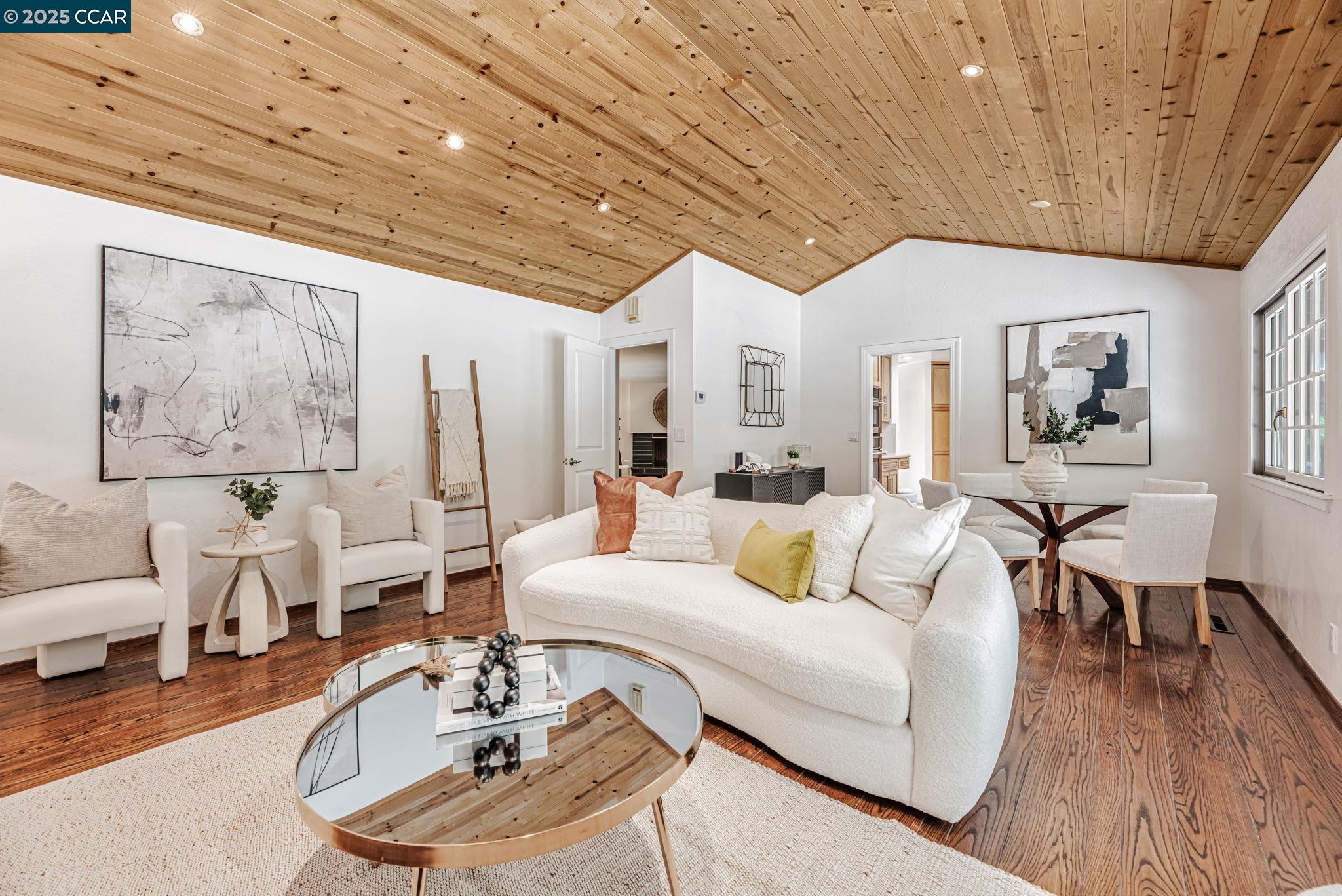Detail Gallery Image 12 of 25 For 2600 Lunada Ln, Alamo,  CA 94507 - 4 Beds | 2/1 Baths