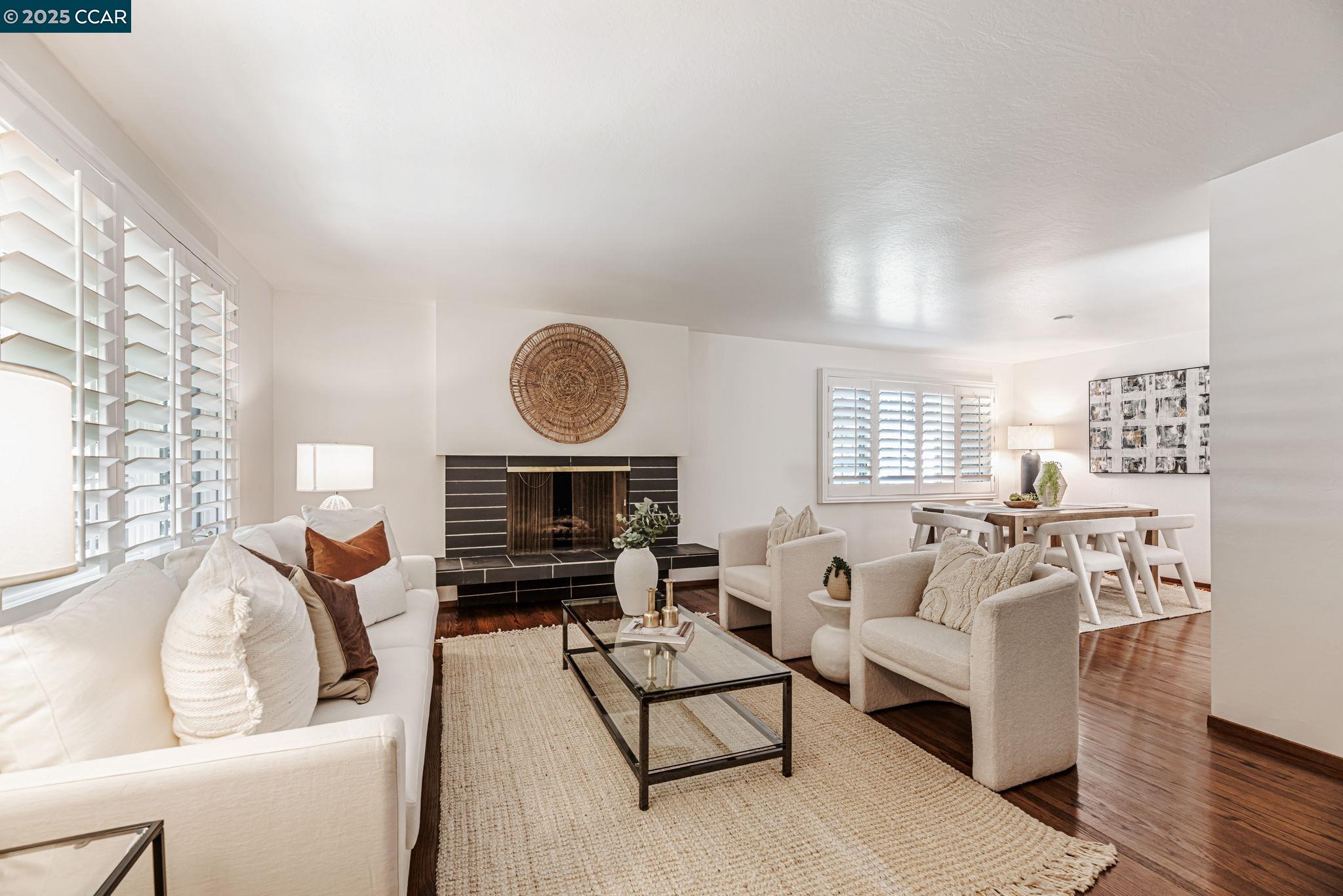 Detail Gallery Image 10 of 25 For 2600 Lunada Ln, Alamo,  CA 94507 - 4 Beds | 2/1 Baths