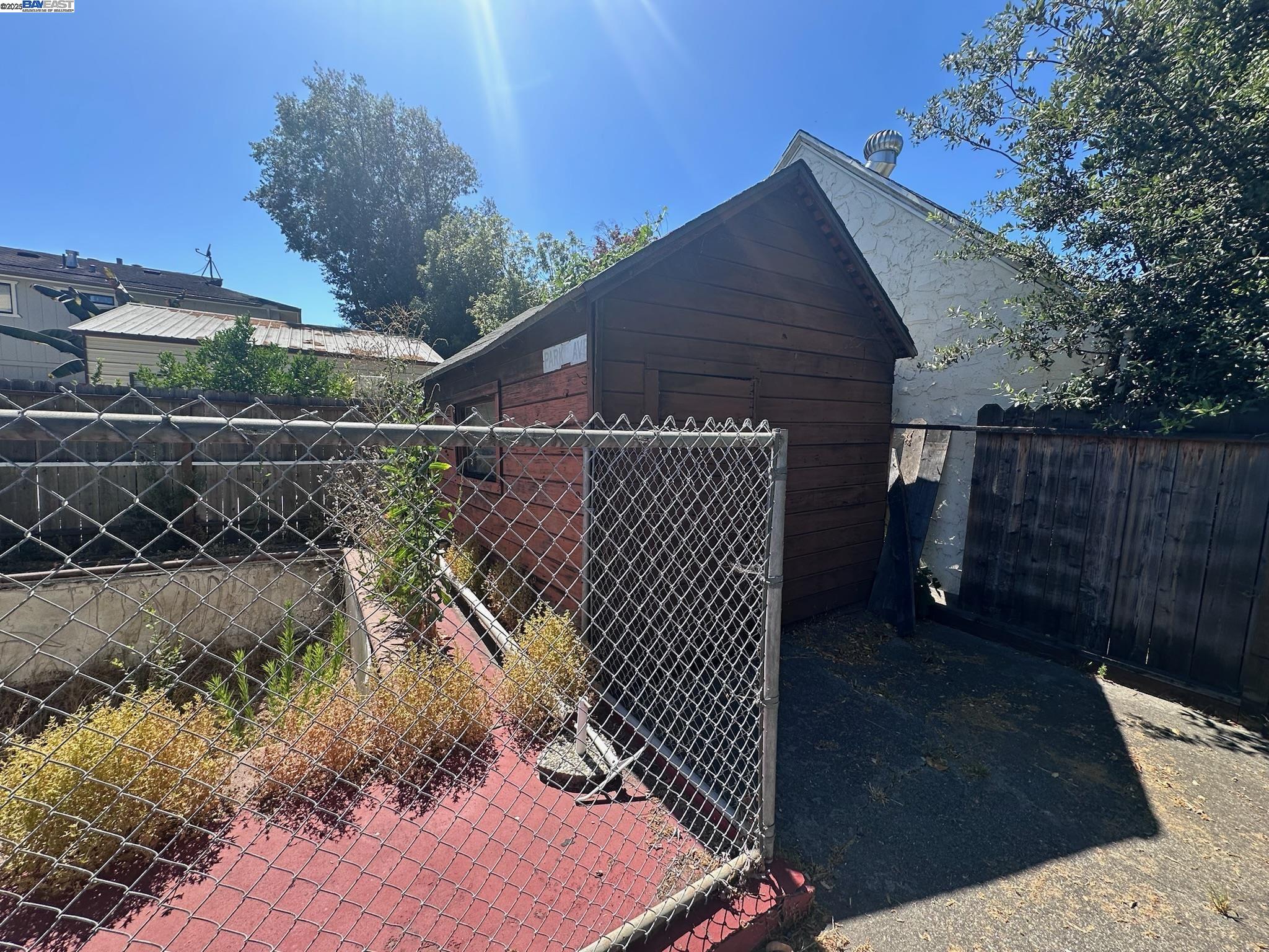 Detail Gallery Image 30 of 36 For 574 Juana Ave, San Leandro,  CA 94577 - 4 Beds | 1 Baths