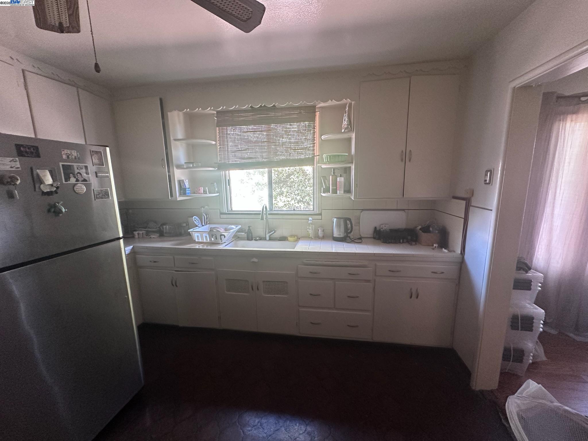 Detail Gallery Image 9 of 36 For 574 Juana Ave, San Leandro,  CA 94577 - 4 Beds | 1 Baths