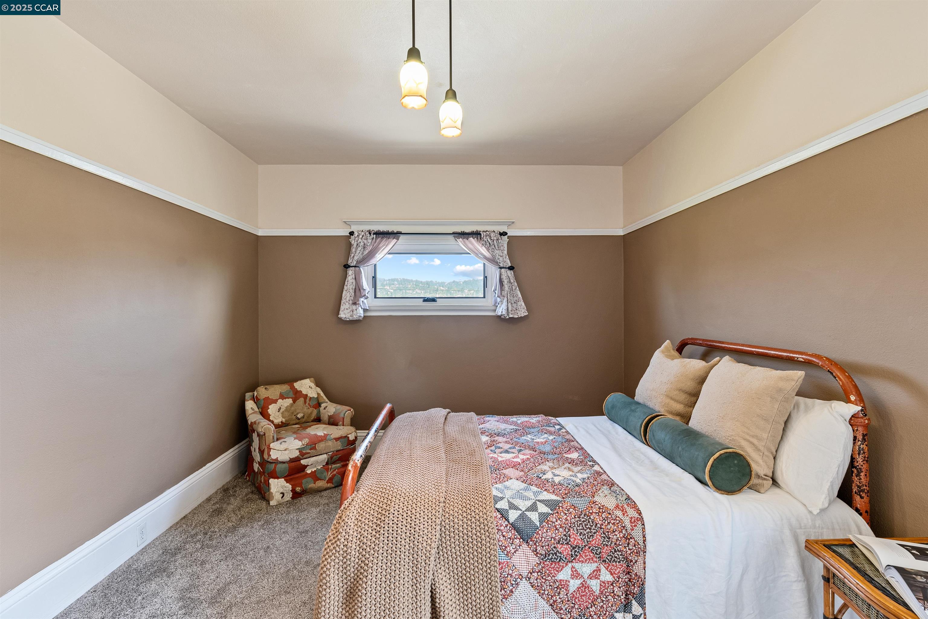 Detail Gallery Image 31 of 46 For 2840 11th Ave, Oakland,  CA 94610 - 3 Beds | 2 Baths