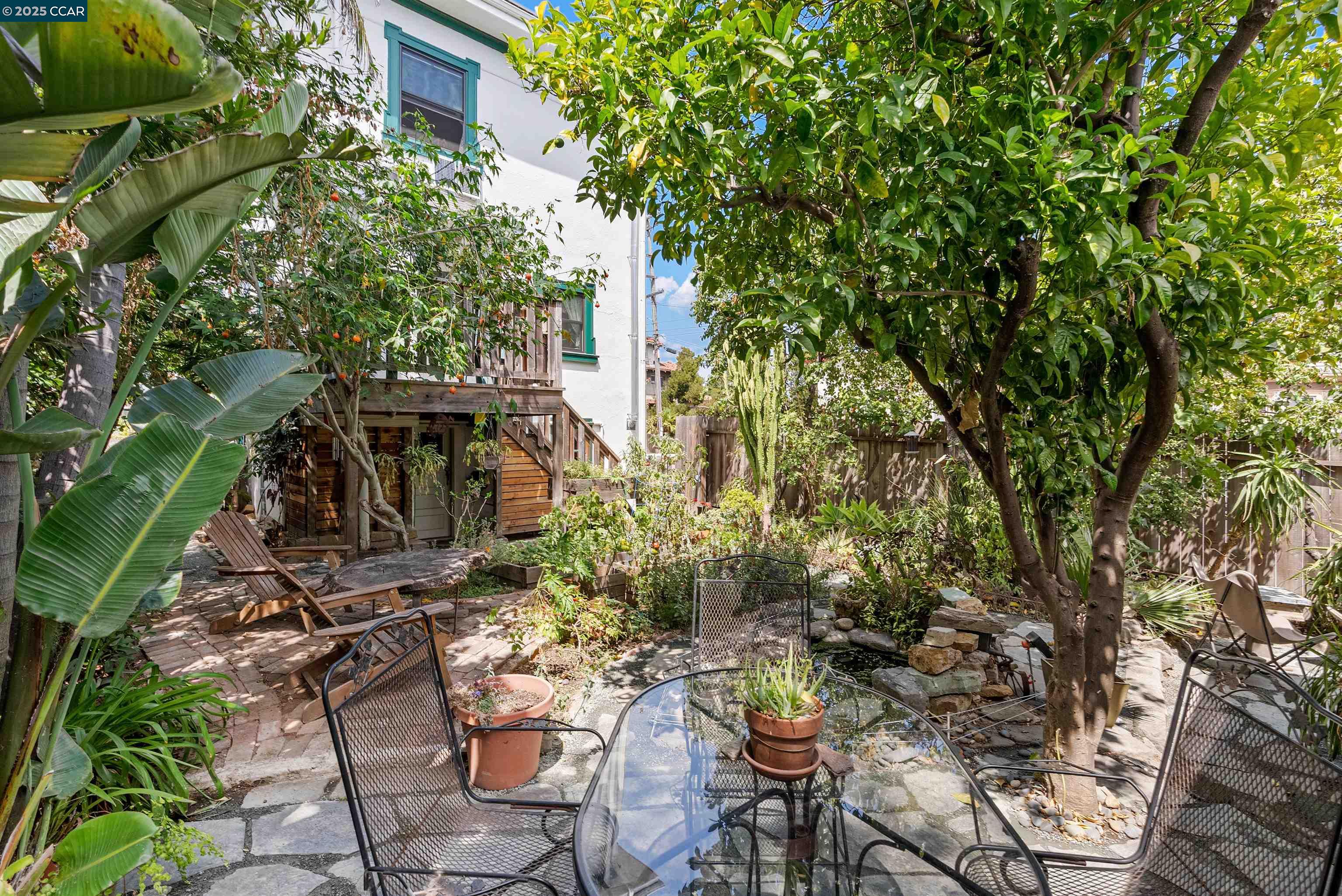 Detail Gallery Image 40 of 46 For 2840 11th Ave, Oakland,  CA 94610 - 3 Beds | 2 Baths