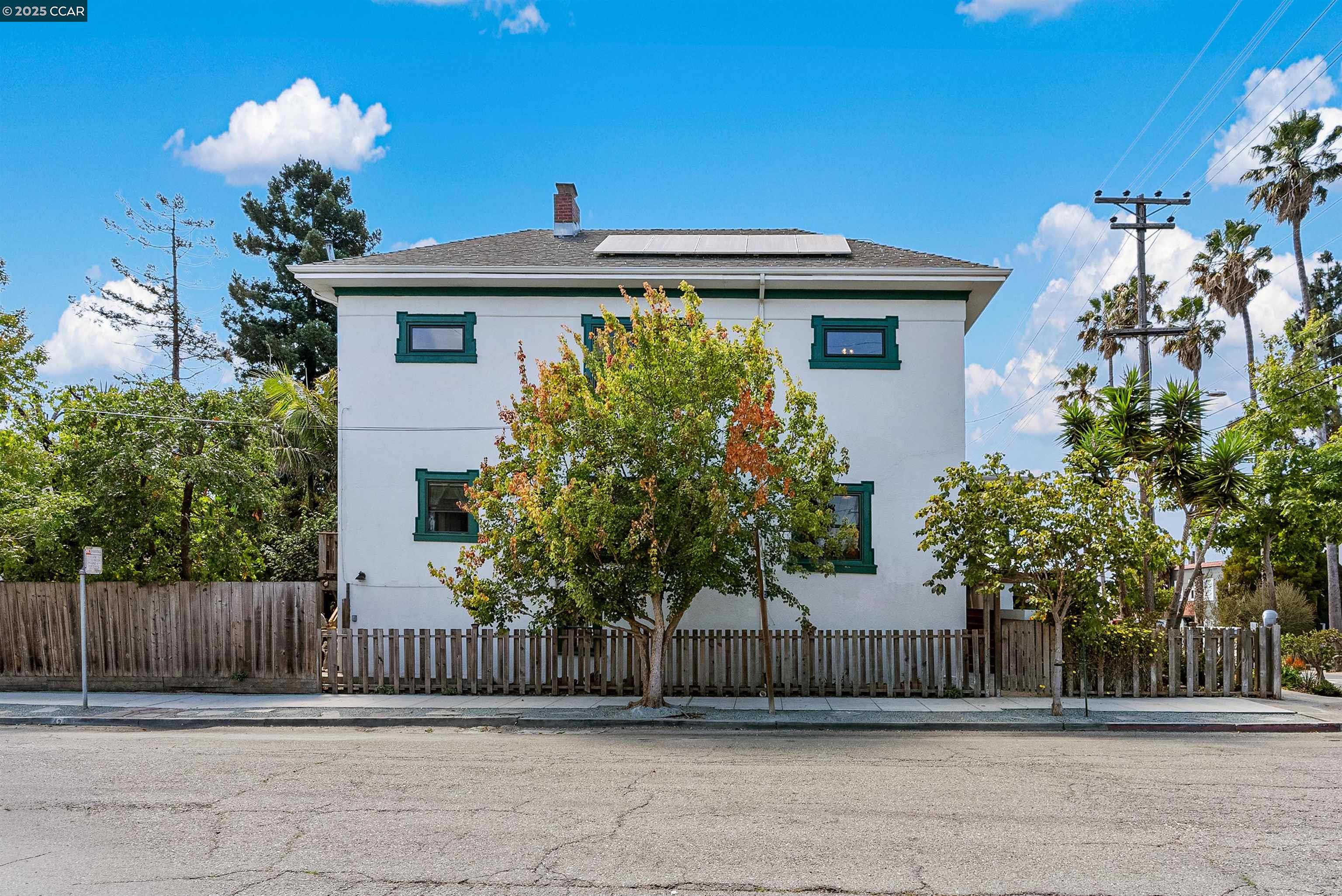 Detail Gallery Image 45 of 46 For 2840 11th Ave, Oakland,  CA 94610 - 3 Beds | 2 Baths