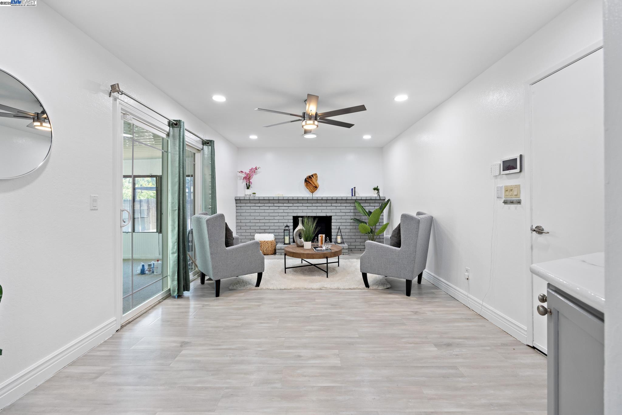 Detail Gallery Image 14 of 46 For 333 Atherton Ave, Pittsburg,  CA 94565 - 3 Beds | 2 Baths