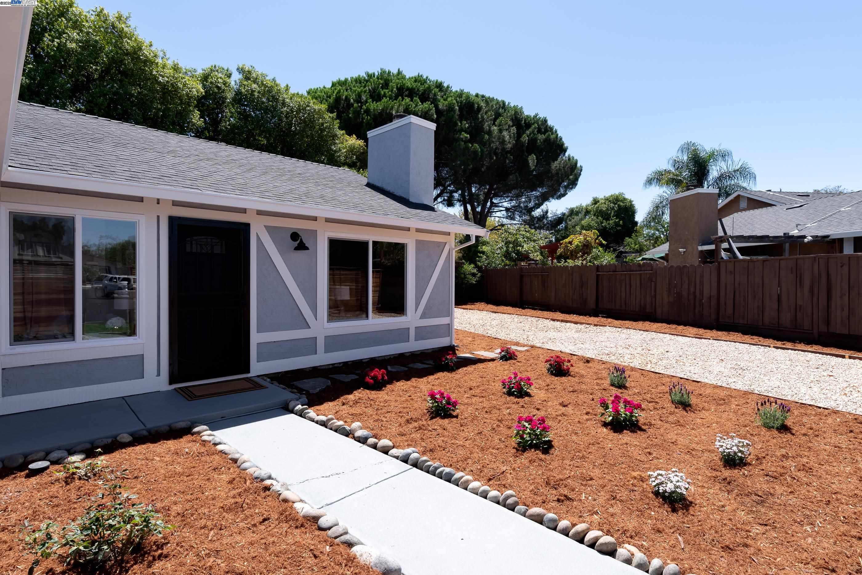 Detail Gallery Image 6 of 60 For 113 Shellie Ct, Bay Point,  CA 94565 - 4 Beds | 3 Baths