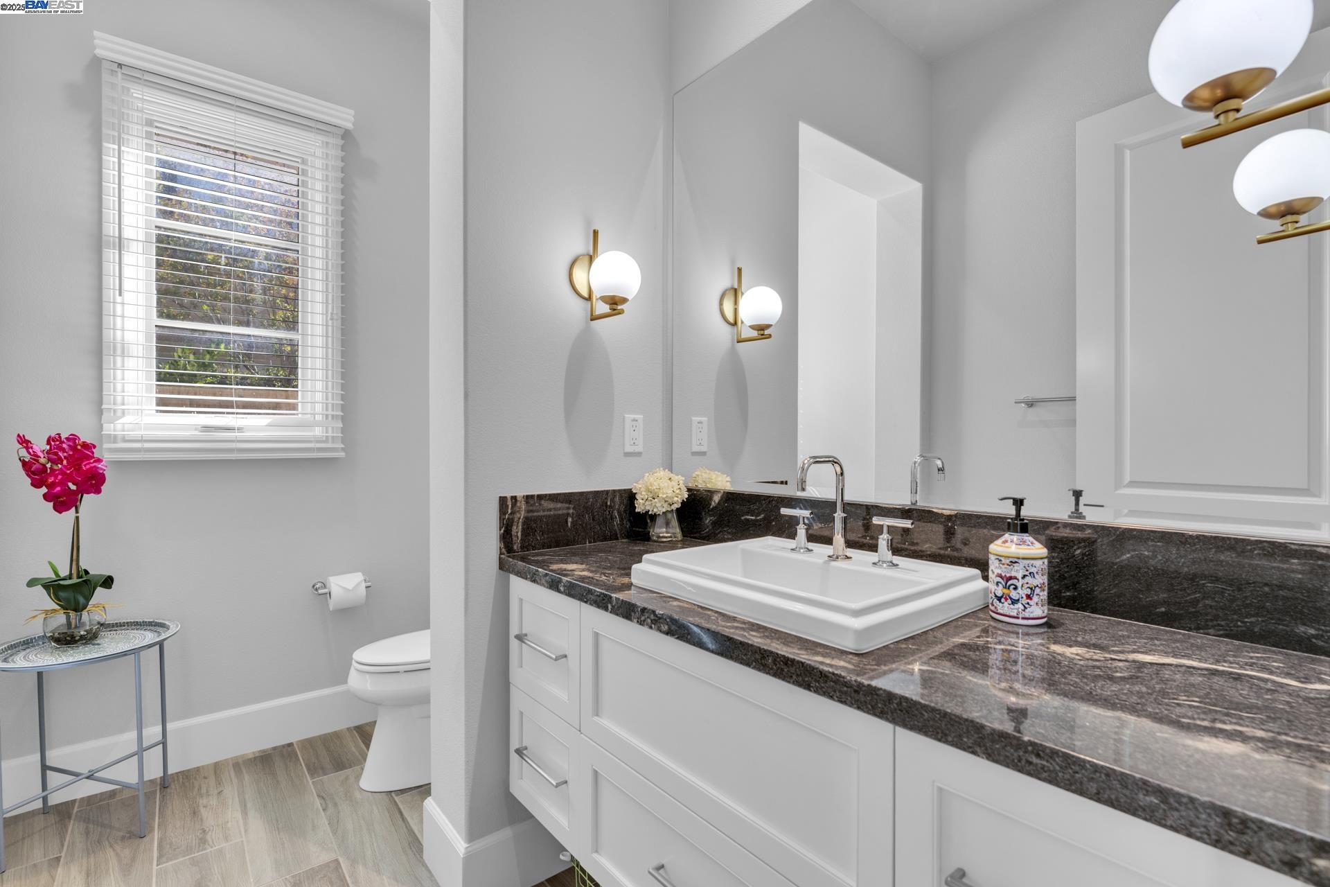 Detail Gallery Image 19 of 50 For 103 Crosswinds, Irvine,  CA 92602 - 5 Beds | 5/1 Baths