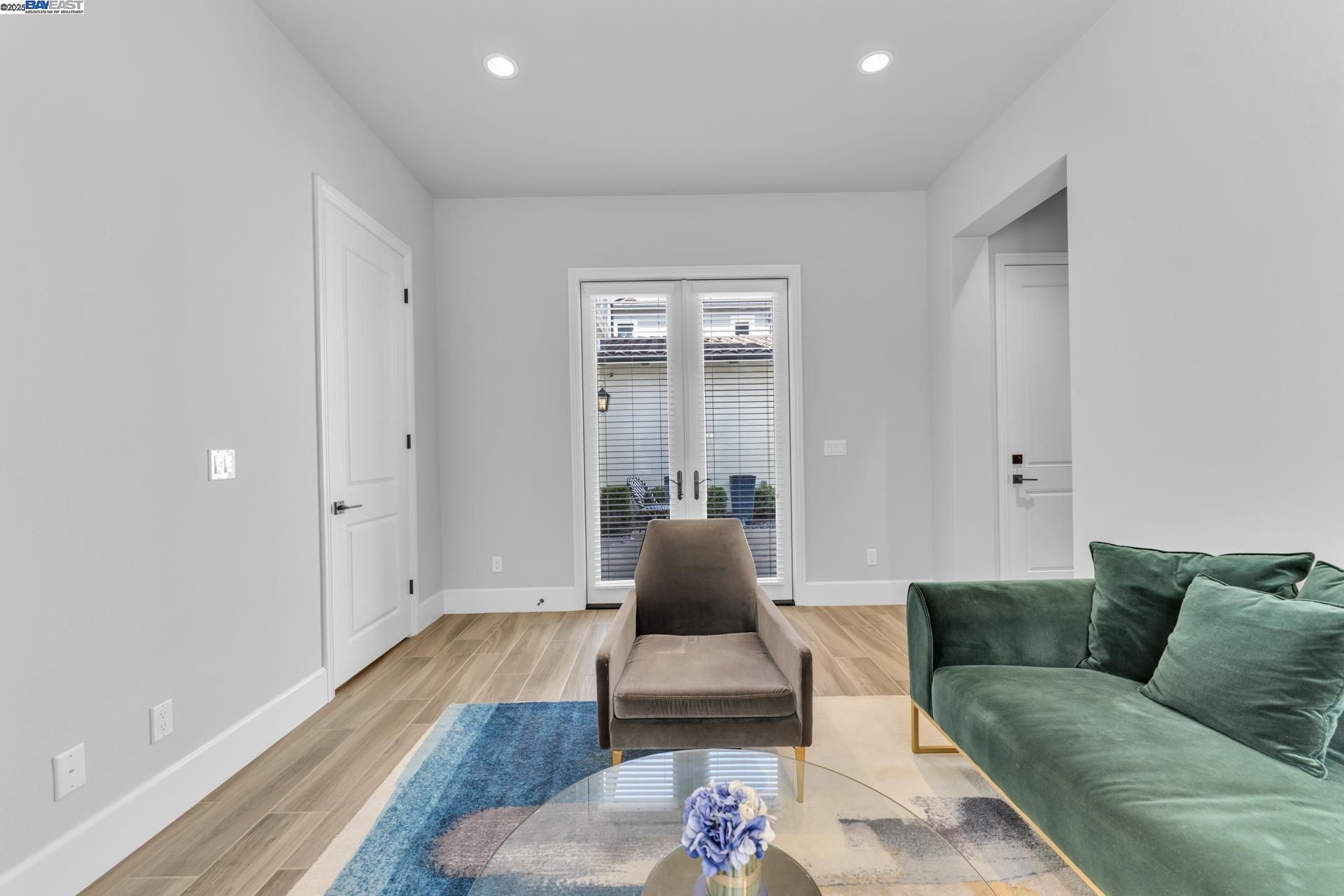 Detail Gallery Image 20 of 50 For 103 Crosswinds, Irvine,  CA 92602 - 5 Beds | 5/1 Baths