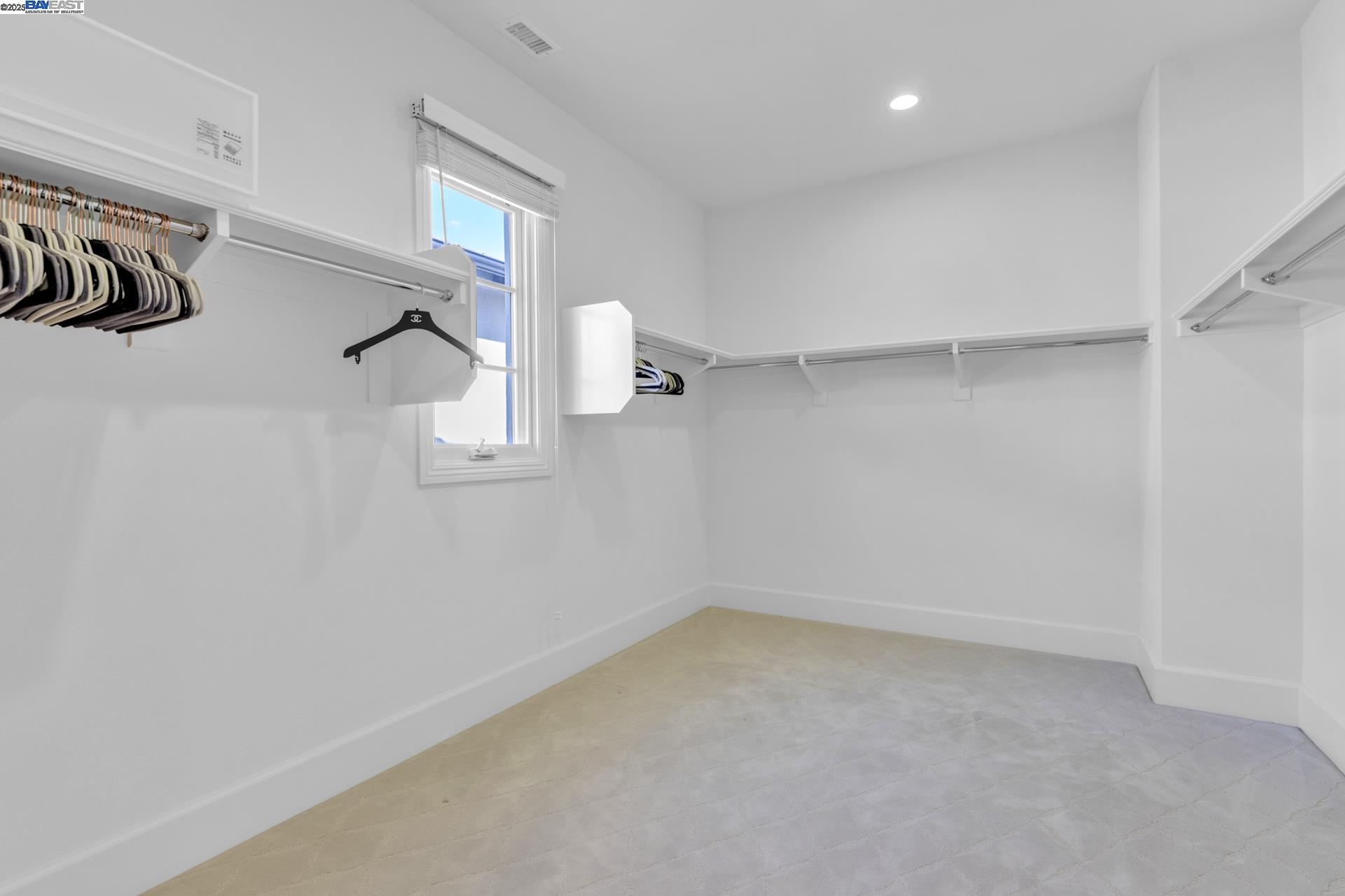 Detail Gallery Image 32 of 50 For 103 Crosswinds, Irvine,  CA 92602 - 5 Beds | 5/1 Baths