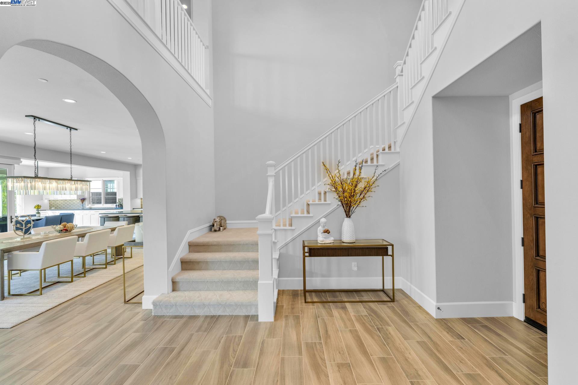 Detail Gallery Image 5 of 50 For 103 Crosswinds, Irvine,  CA 92602 - 5 Beds | 5/1 Baths