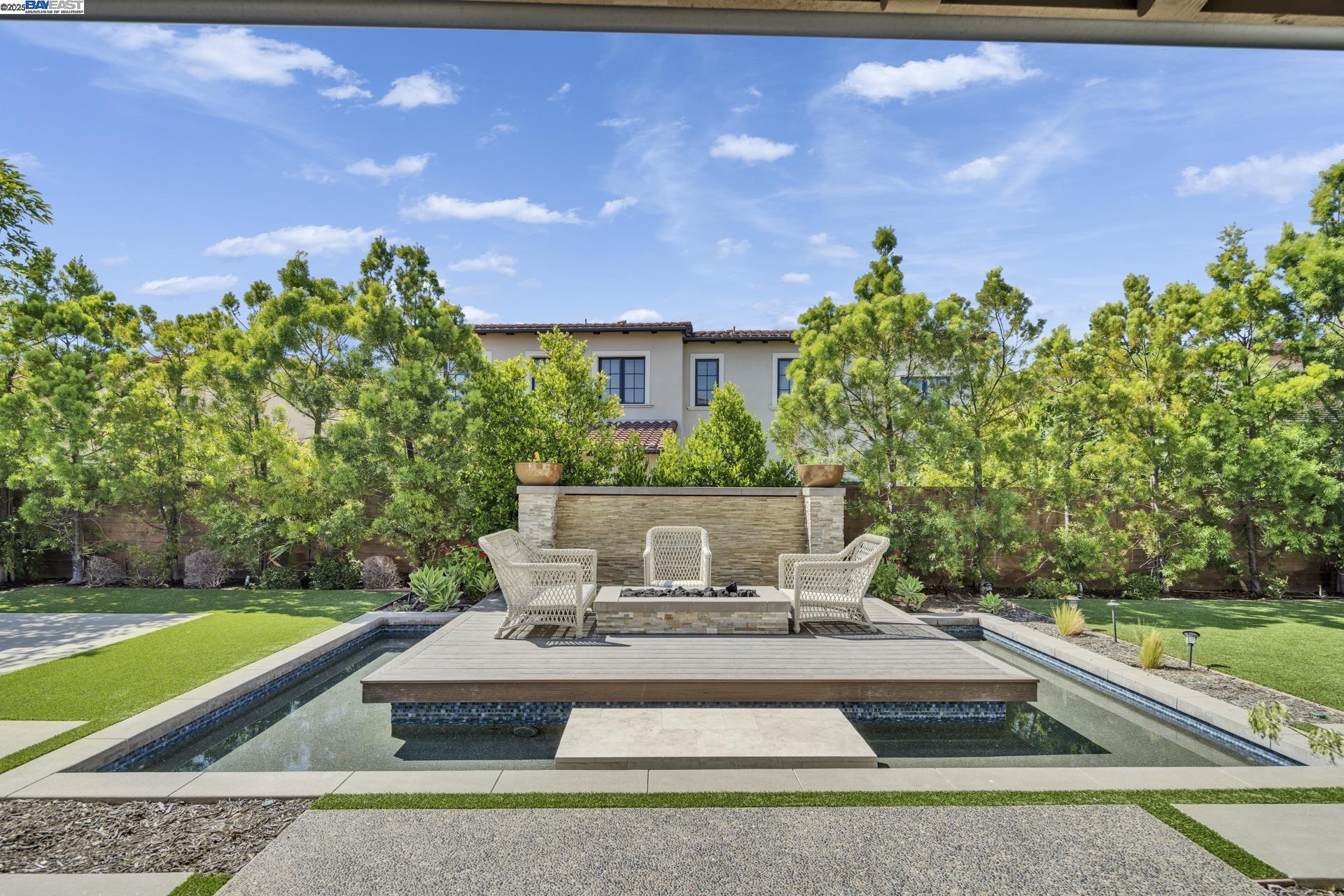 Detail Gallery Image 46 of 50 For 103 Crosswinds, Irvine,  CA 92602 - 5 Beds | 5/1 Baths