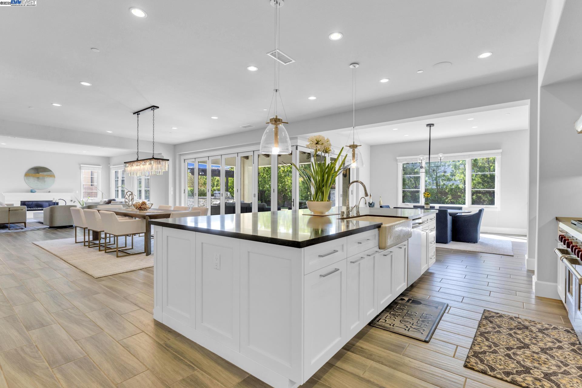 Detail Gallery Image 6 of 50 For 103 Crosswinds, Irvine,  CA 92602 - 5 Beds | 5/1 Baths