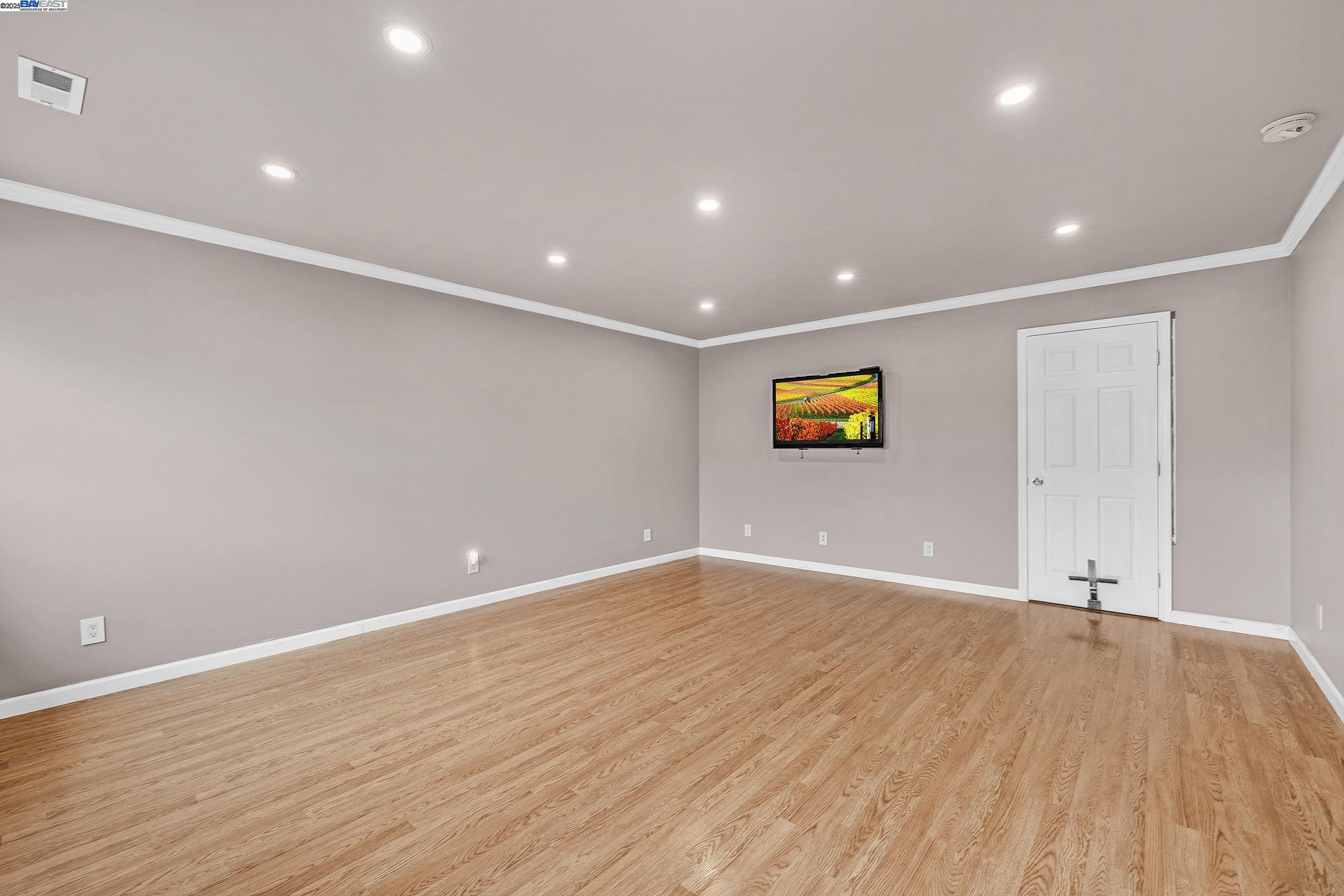 Detail Gallery Image 15 of 19 For 31518 Medinah St, Hayward,  CA 94544-9454 - 3 Beds | 2 Baths