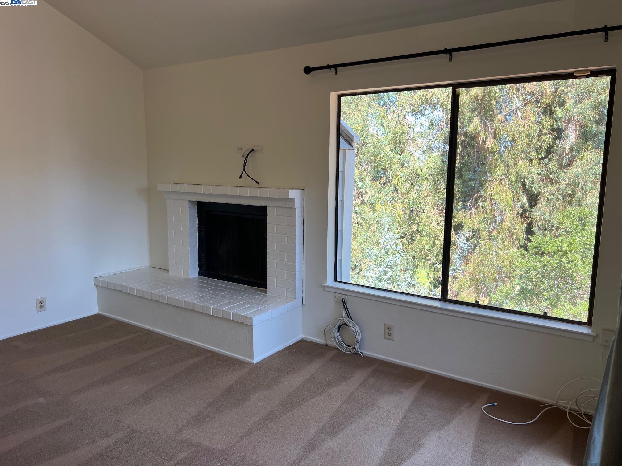Detail Gallery Image 15 of 58 For 3242 Monika Ln, Hayward,  CA 94541 - 3 Beds | 2/1 Baths