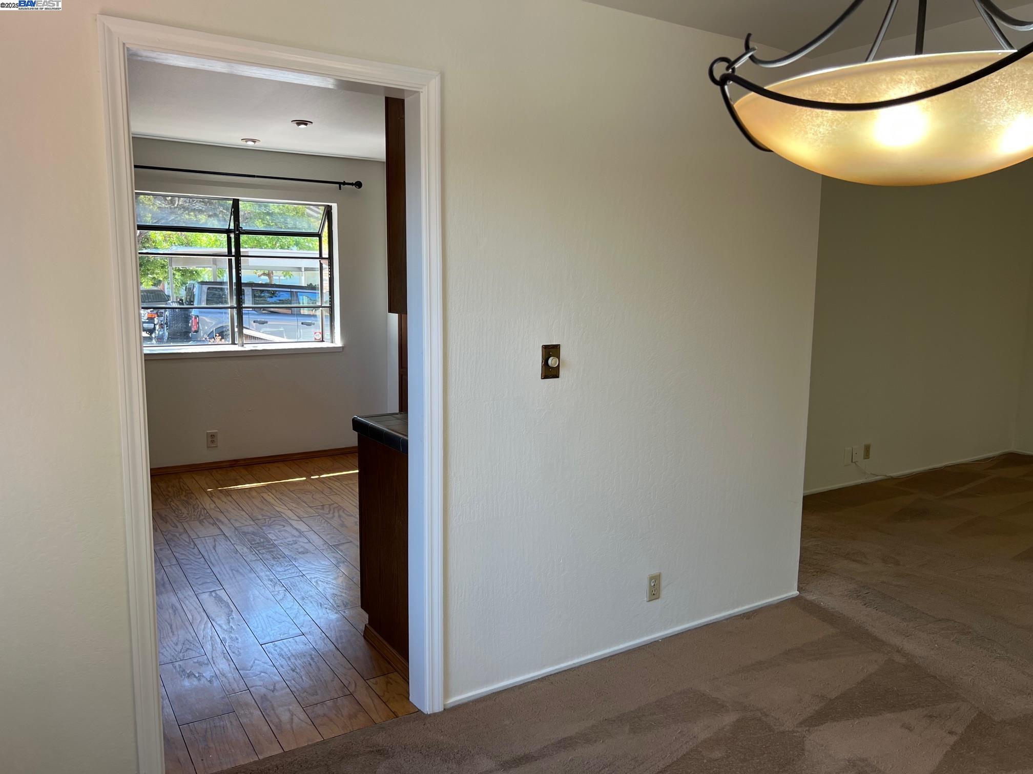 Detail Gallery Image 17 of 58 For 3242 Monika Ln, Hayward,  CA 94541 - 3 Beds | 2/1 Baths