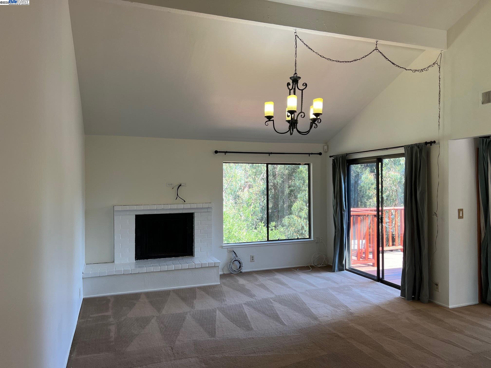 Detail Gallery Image 19 of 58 For 3242 Monika Ln, Hayward,  CA 94541 - 3 Beds | 2/1 Baths
